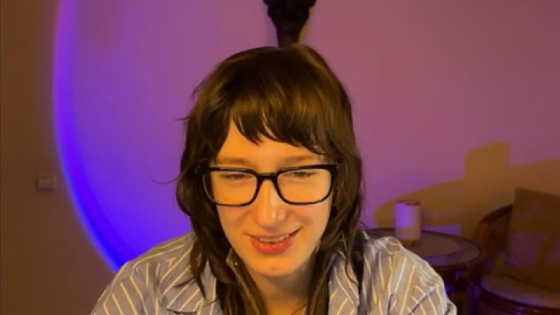 Gallery image thumbnail from LoooneyTunes's myfreecams stream on, 04/05/2025, 10:54 image 18 of 20