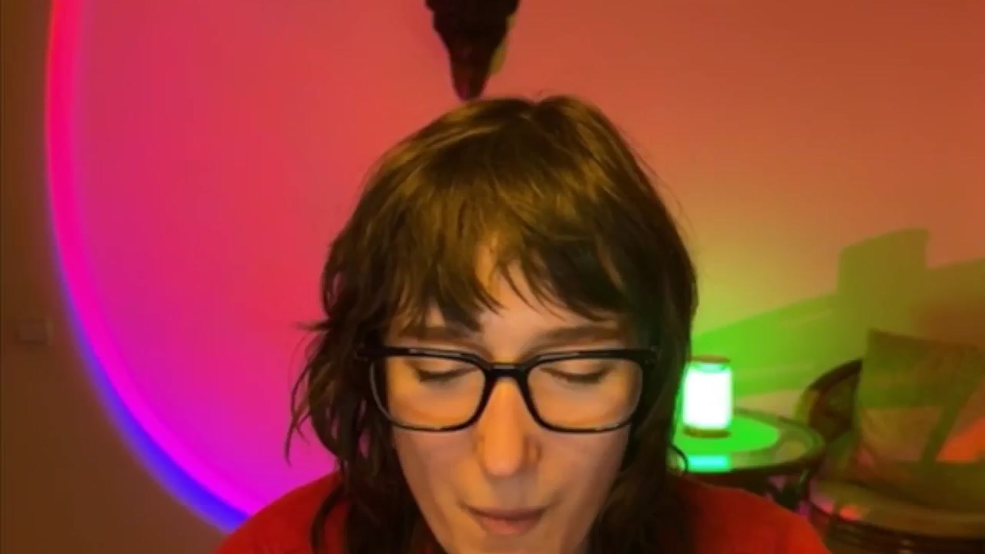 Gallery image thumbnail from LoooneyTunes's myfreecams stream on, 04/07/2025, 19:17 image 17 of 20