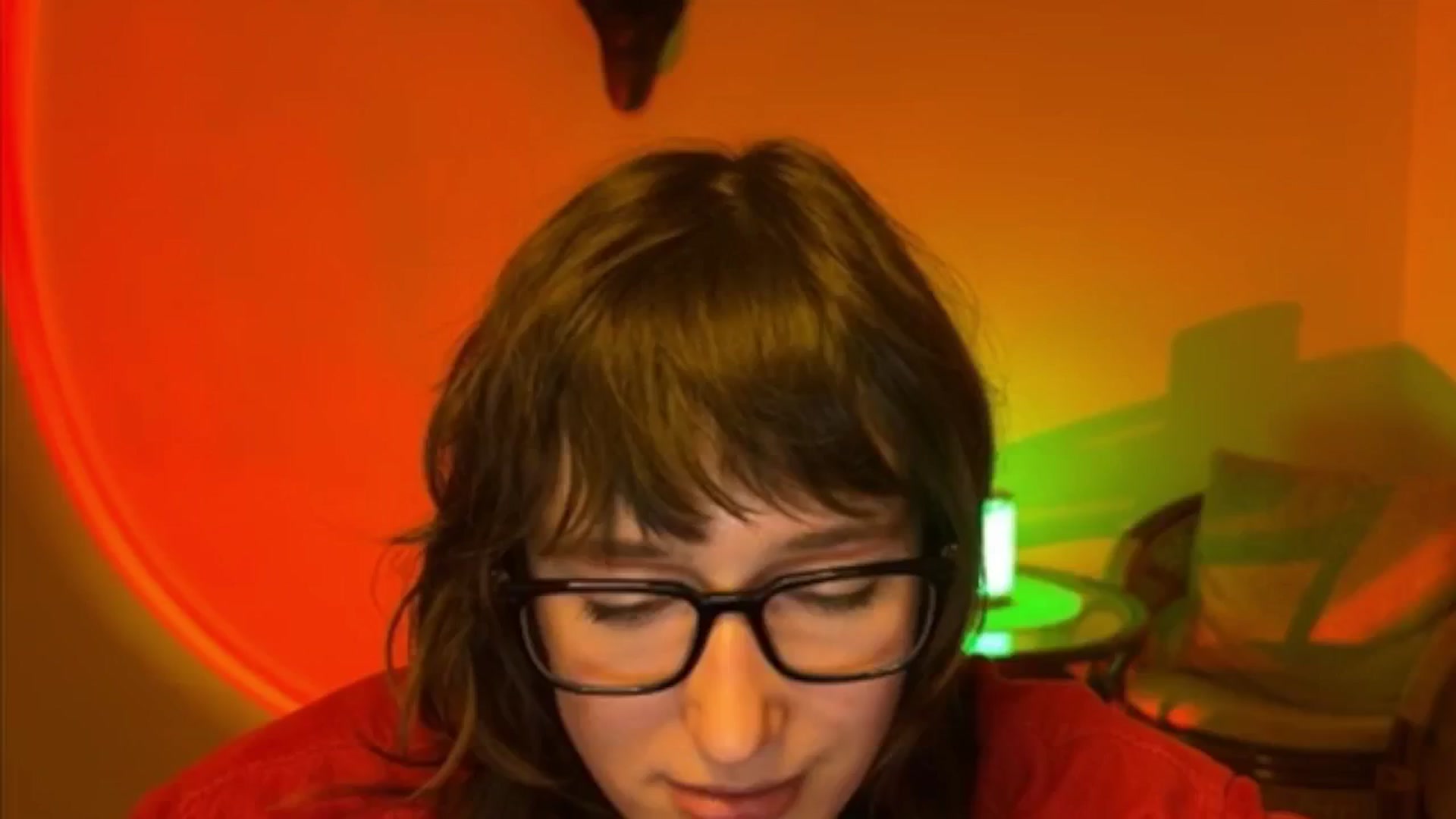 Gallery image thumbnail from LoooneyTunes's myfreecams stream on, 04/07/2025, 21:12 image 16 of 20