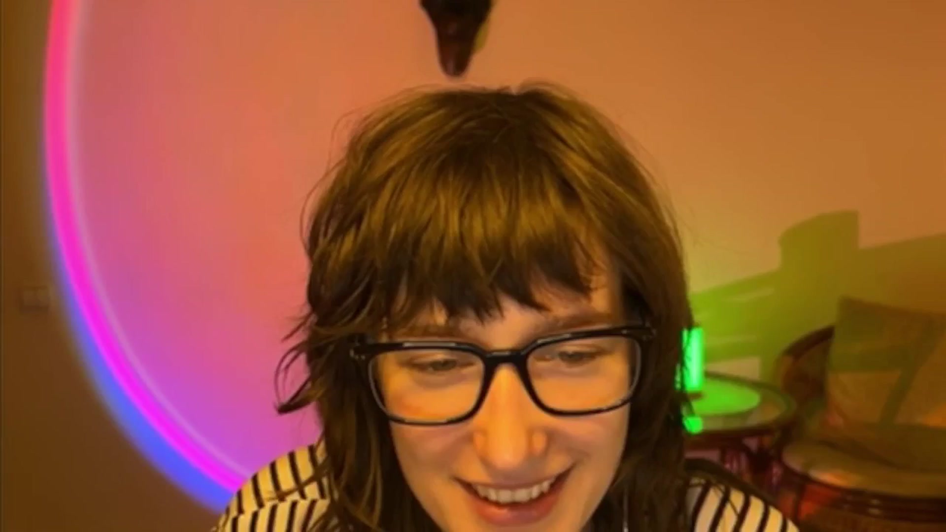 Gallery image thumbnail from LoooneyTunes's myfreecams stream on, 04/08/2025, 18:02 image 15 of 20