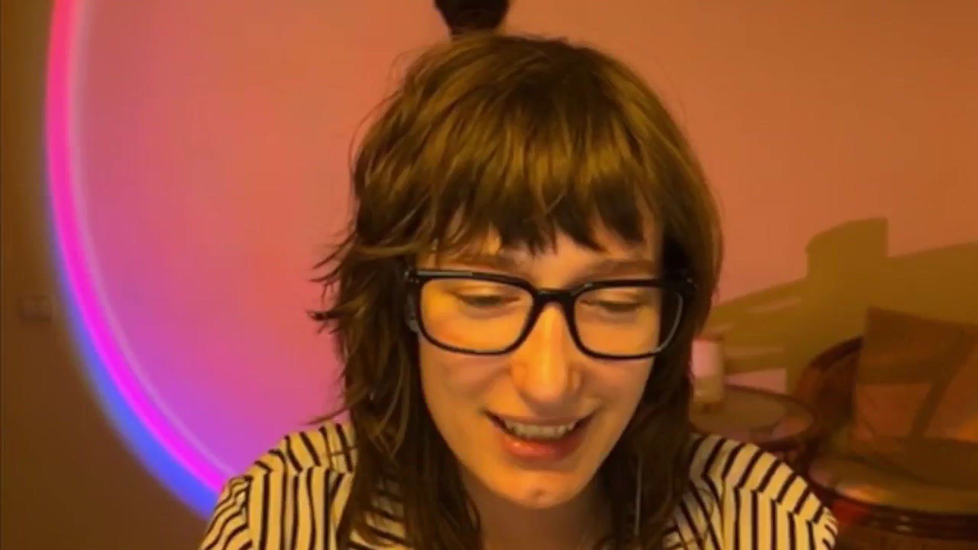 Gallery image thumbnail from LoooneyTunes's myfreecams stream on, 04/08/2025, 18:29 image 6 of 20