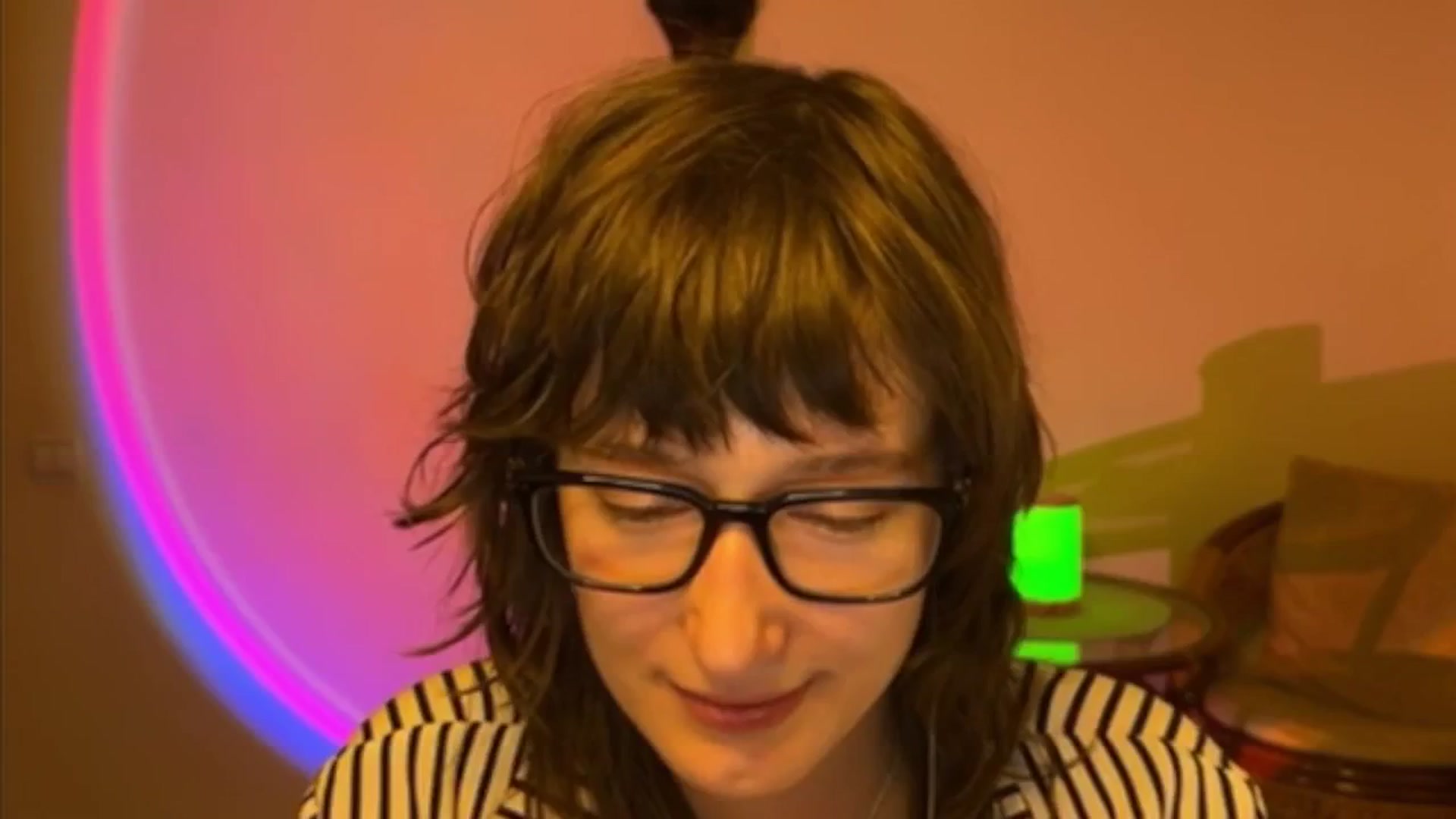 Gallery image thumbnail from LoooneyTunes's myfreecams stream on, 04/08/2025, 18:29 image 3 of 20
