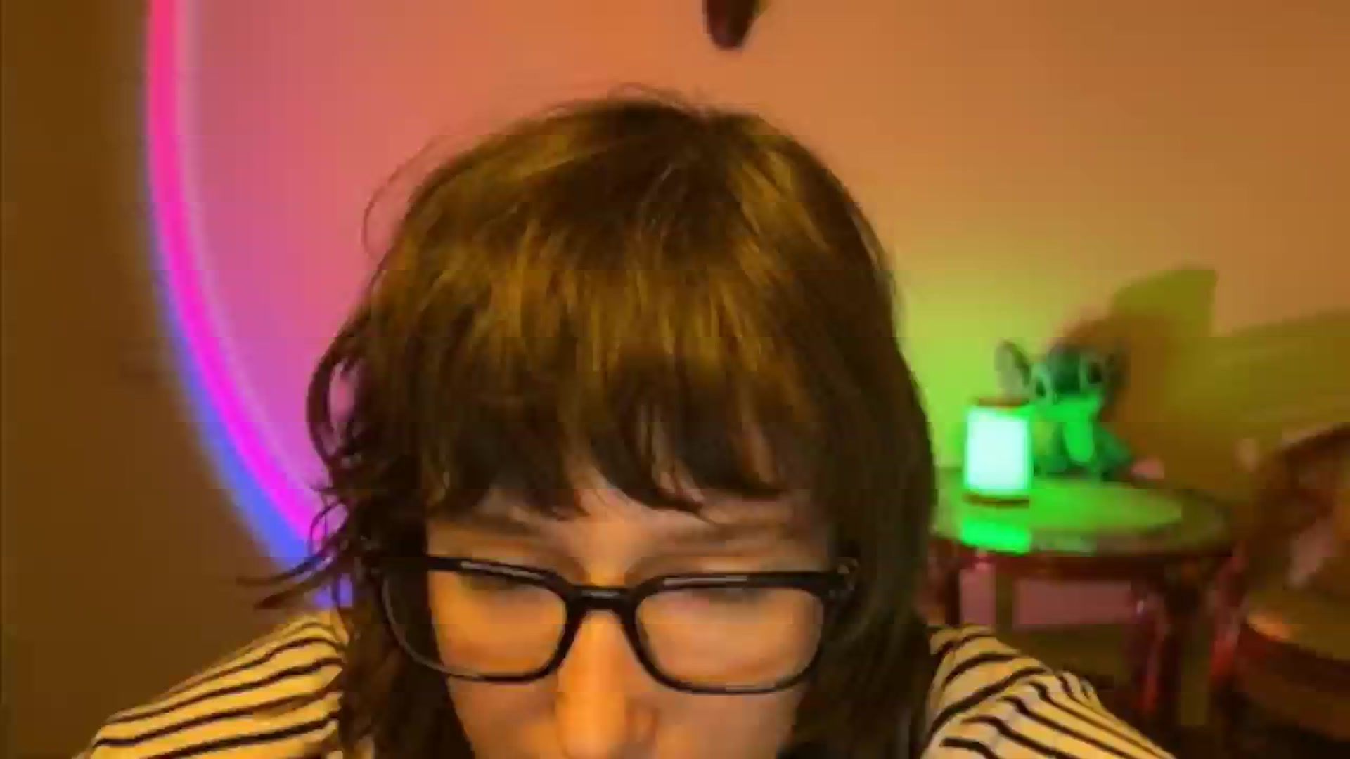 Gallery image thumbnail from LoooneyTunes's myfreecams stream on, 04/08/2025, 21:39 image 8 of 20