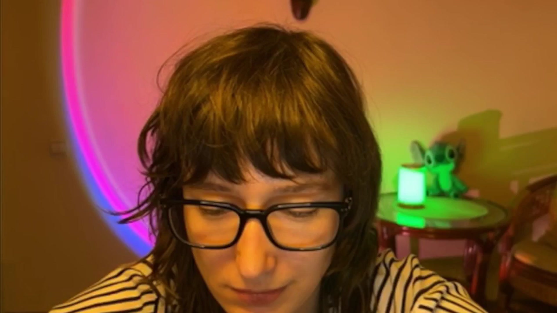 Gallery image thumbnail from LoooneyTunes's myfreecams stream on, 04/08/2025, 21:39 image 15 of 20