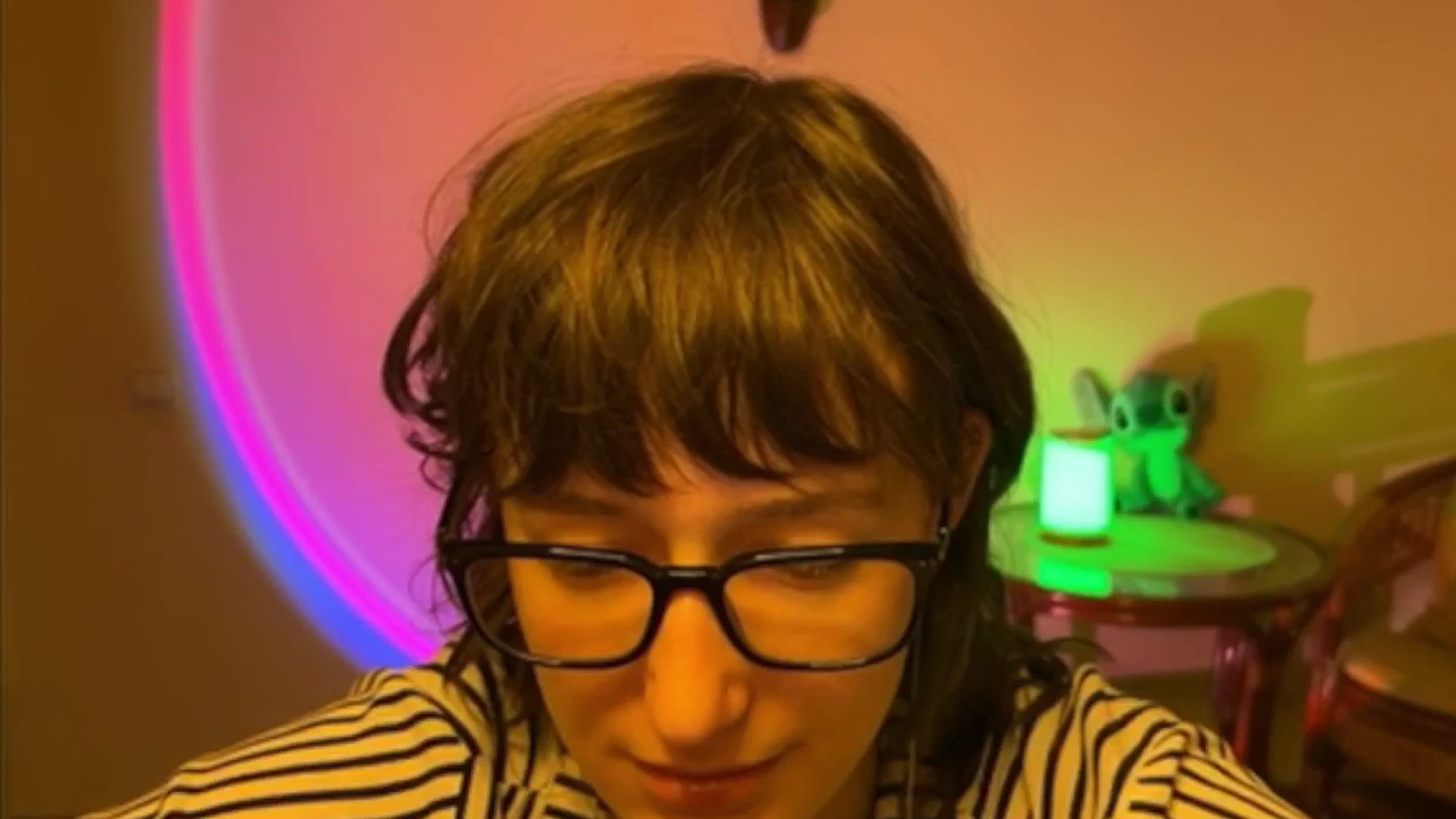Gallery image thumbnail from LoooneyTunes's myfreecams stream on, 04/08/2025, 21:39 image 18 of 20