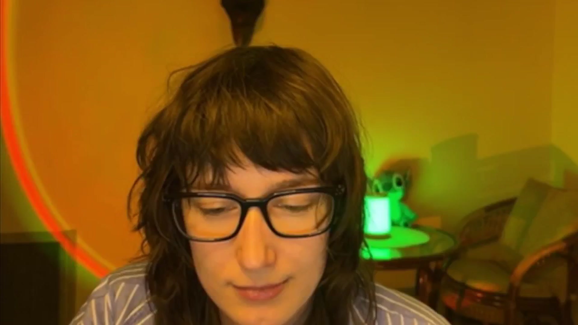 Gallery image thumbnail from LoooneyTunes's myfreecams stream on, 04/09/2025, 19:09 image 4 of 20