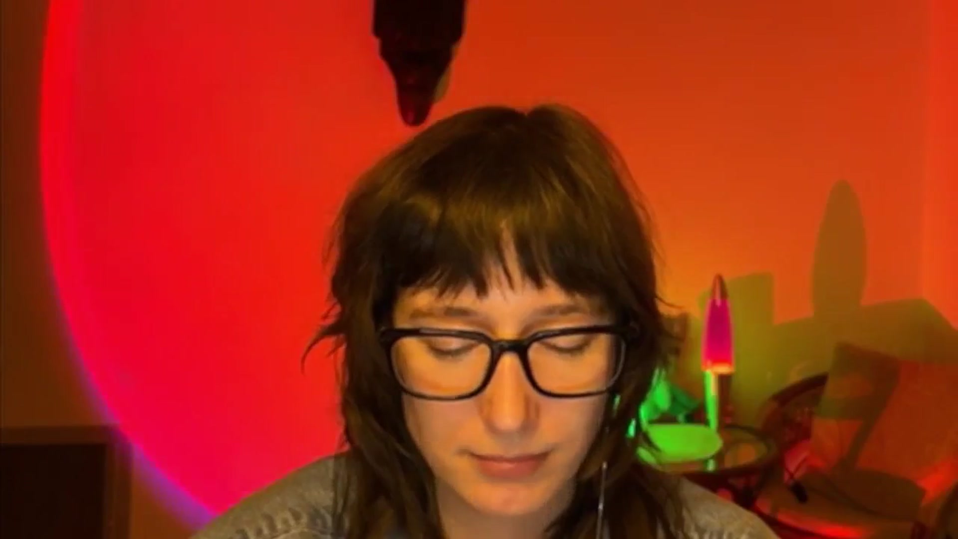 Gallery image thumbnail from LoooneyTunes's myfreecams stream on, 04/11/2025, 14:03 image 17 of 20