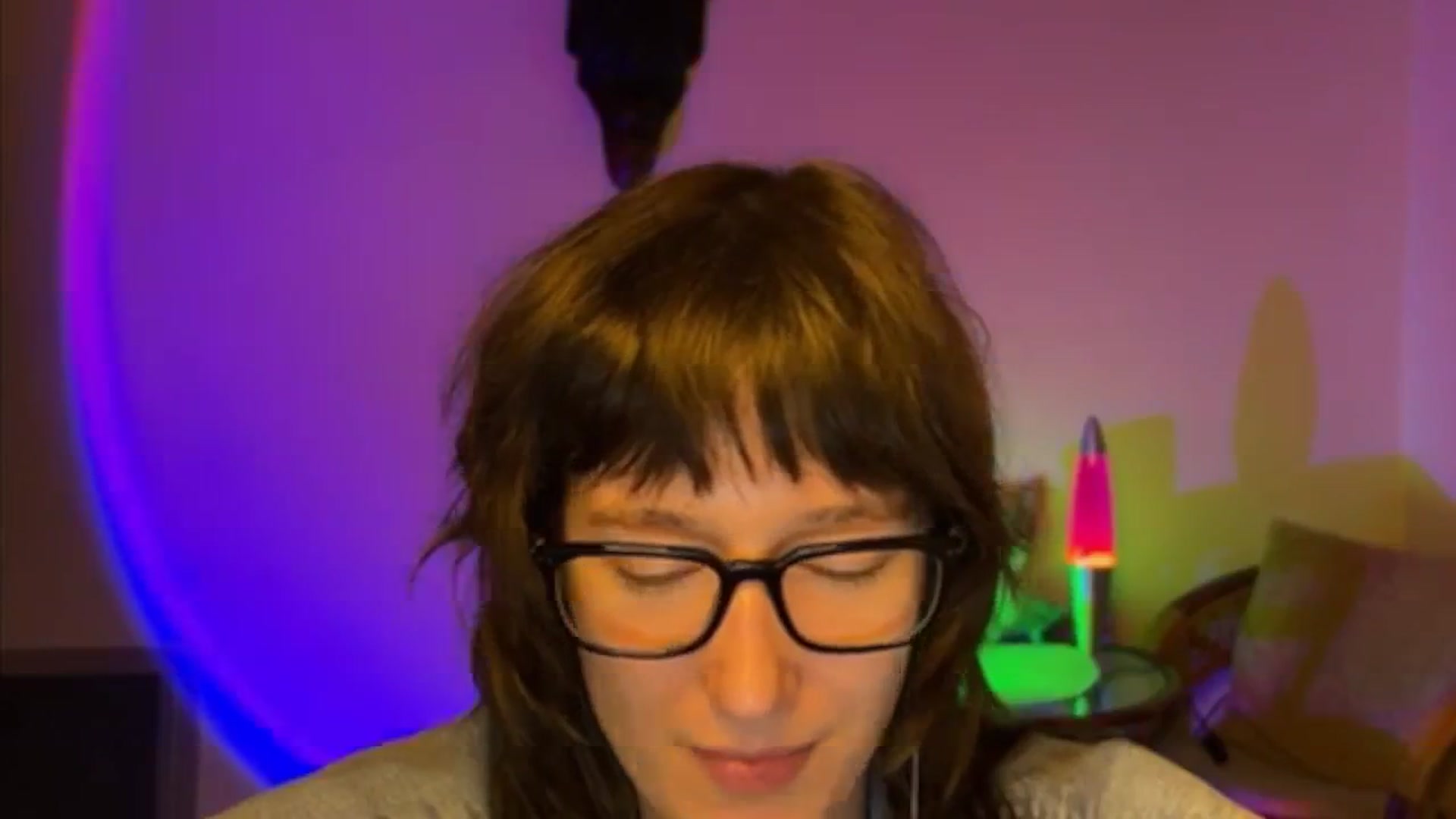 Gallery image thumbnail from LoooneyTunes's myfreecams stream on, 04/11/2025, 14:03 image 12 of 20