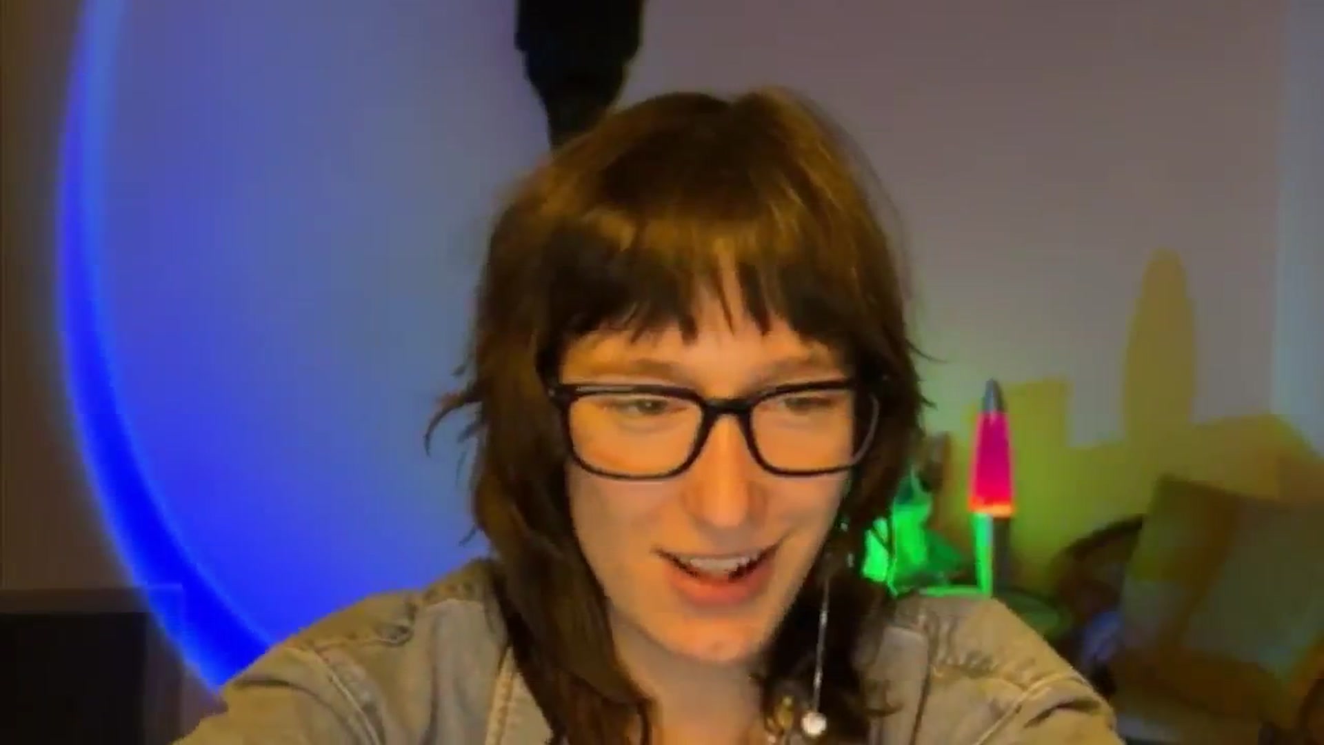 Gallery image thumbnail from LoooneyTunes's myfreecams stream on, 04/11/2025, 14:03 image 9 of 20