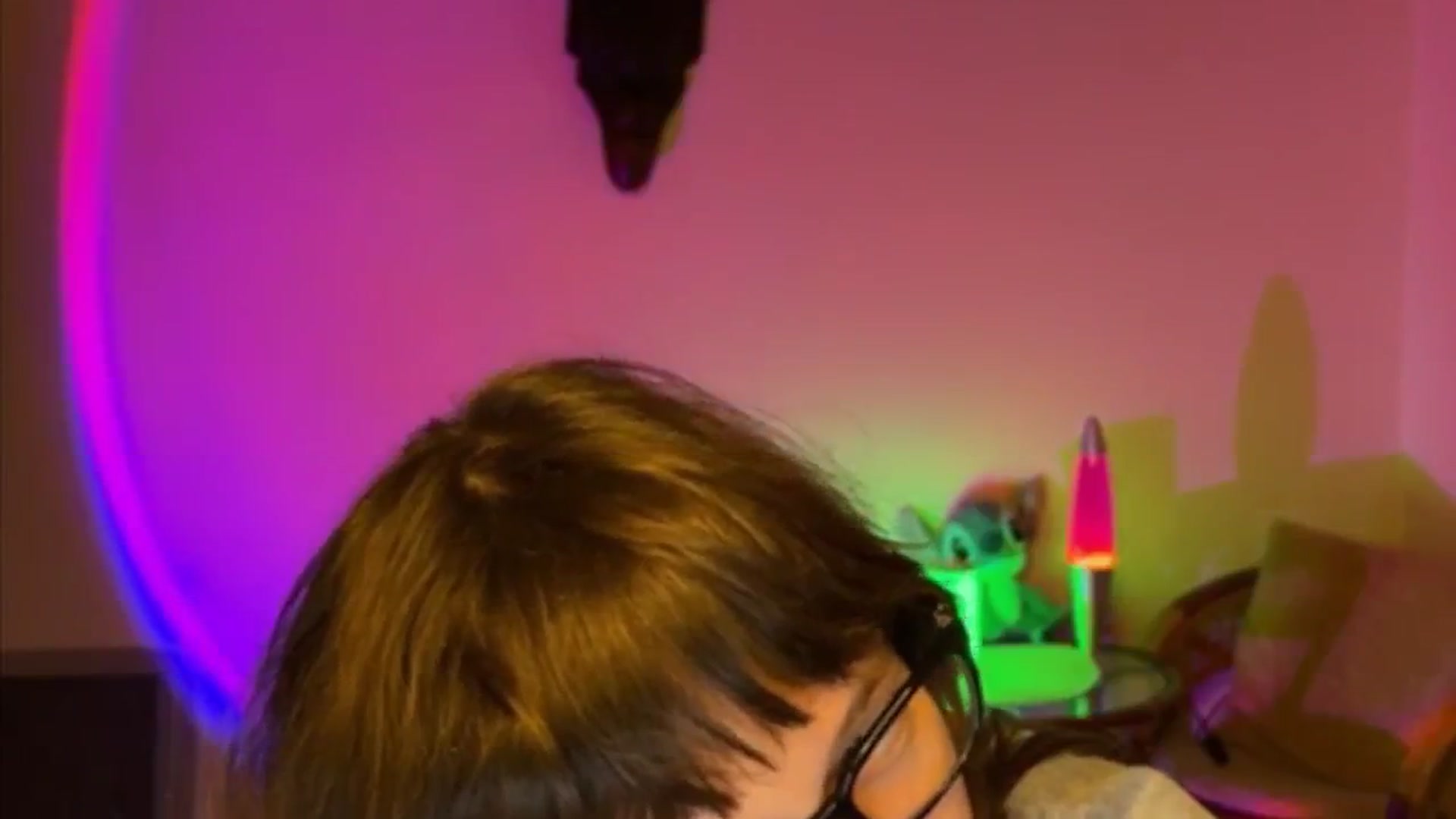 Gallery image thumbnail from LoooneyTunes's myfreecams stream on, 04/11/2025, 14:03 image 13 of 20