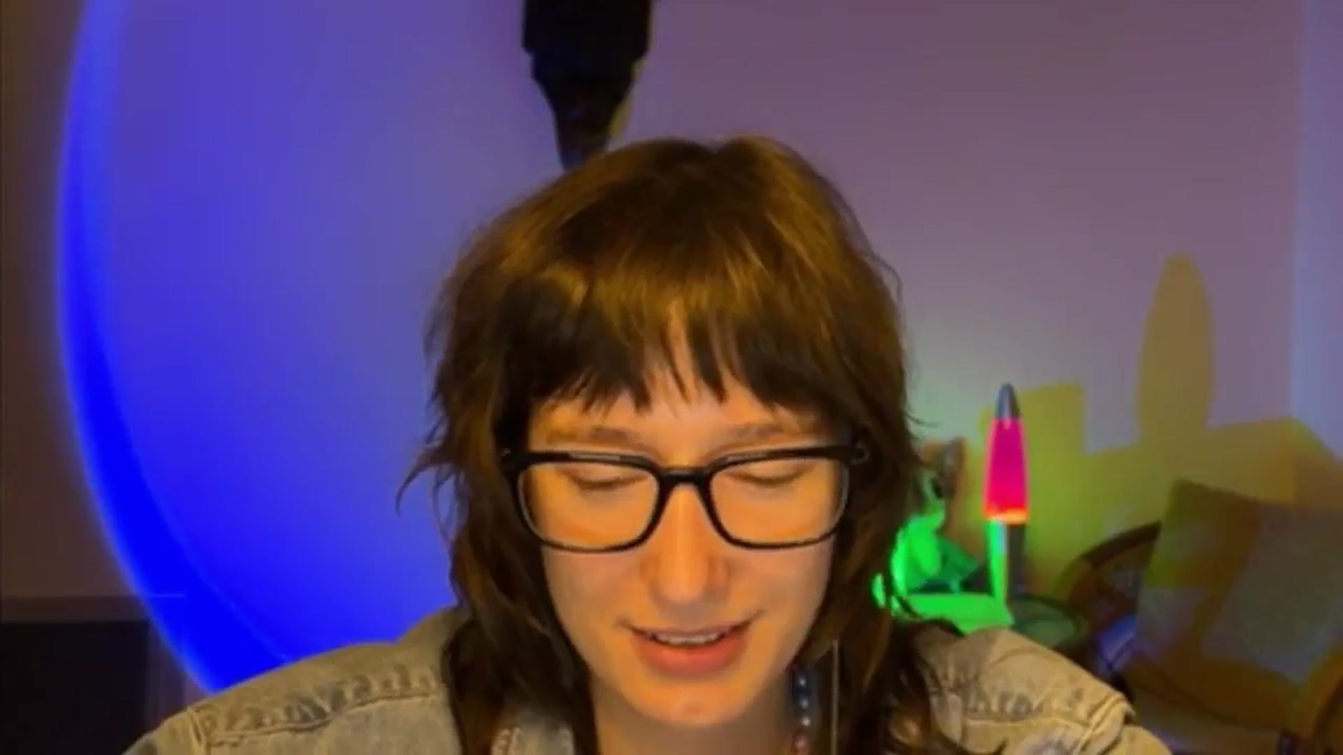 Gallery image thumbnail from LoooneyTunes's myfreecams stream on, 04/11/2025, 14:03 image 10 of 20