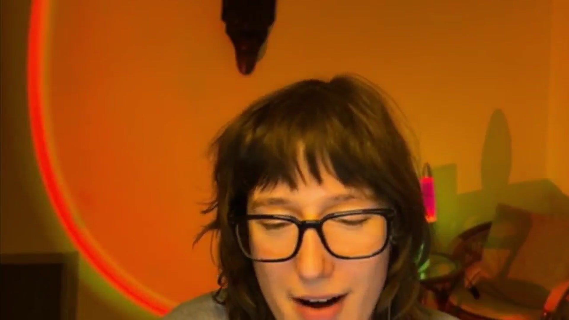 Gallery image thumbnail from LoooneyTunes's myfreecams stream on, 04/11/2025, 14:16 image 9 of 20