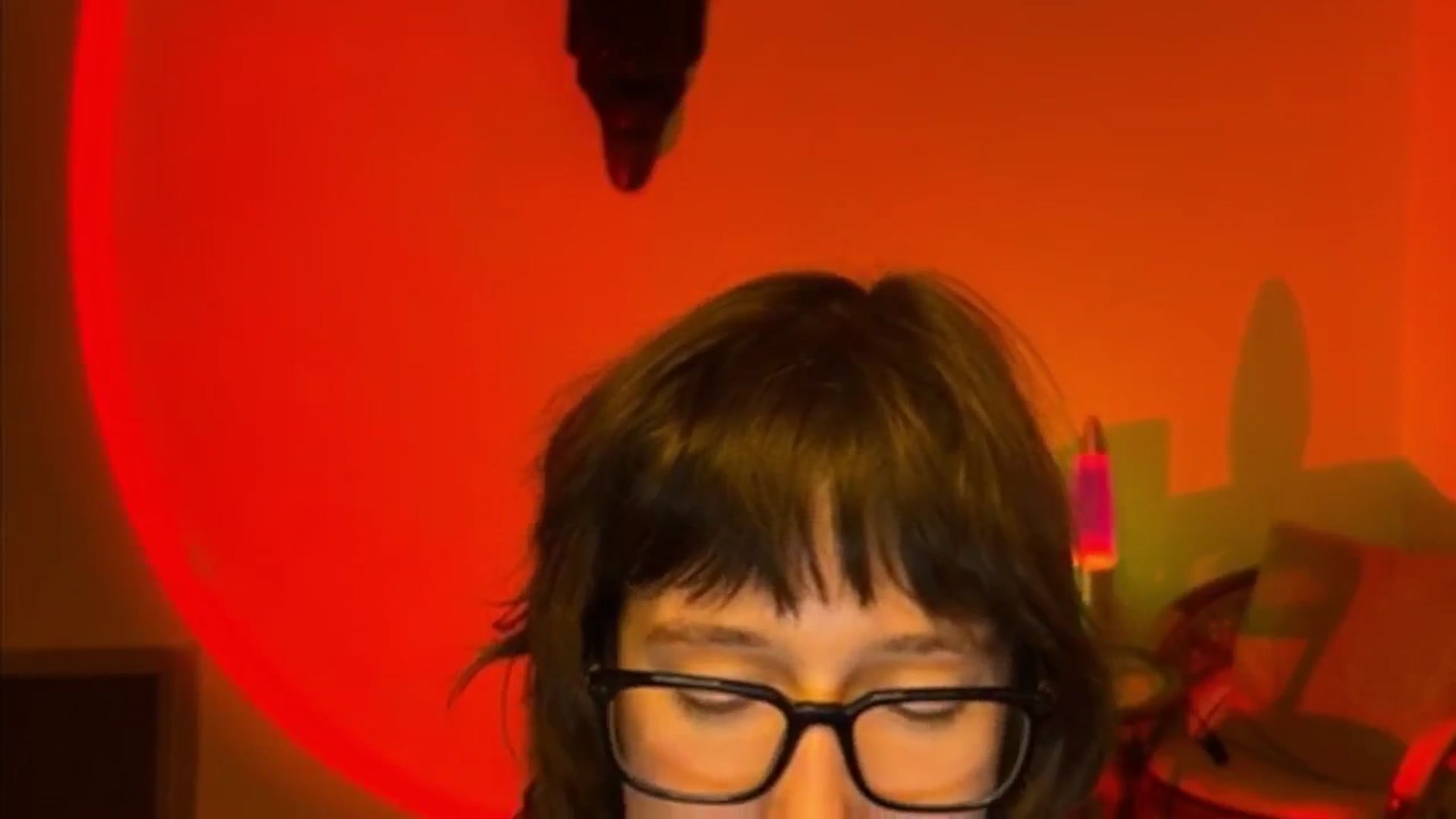 Gallery image thumbnail from LoooneyTunes's myfreecams stream on, 04/11/2025, 14:16 image 11 of 20