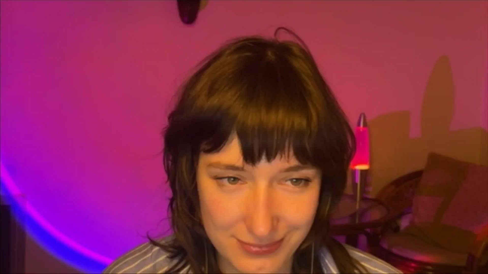Gallery image thumbnail from LoooneyTunes's myfreecams stream on, 04/13/2025, 18:02 image 2 of 20