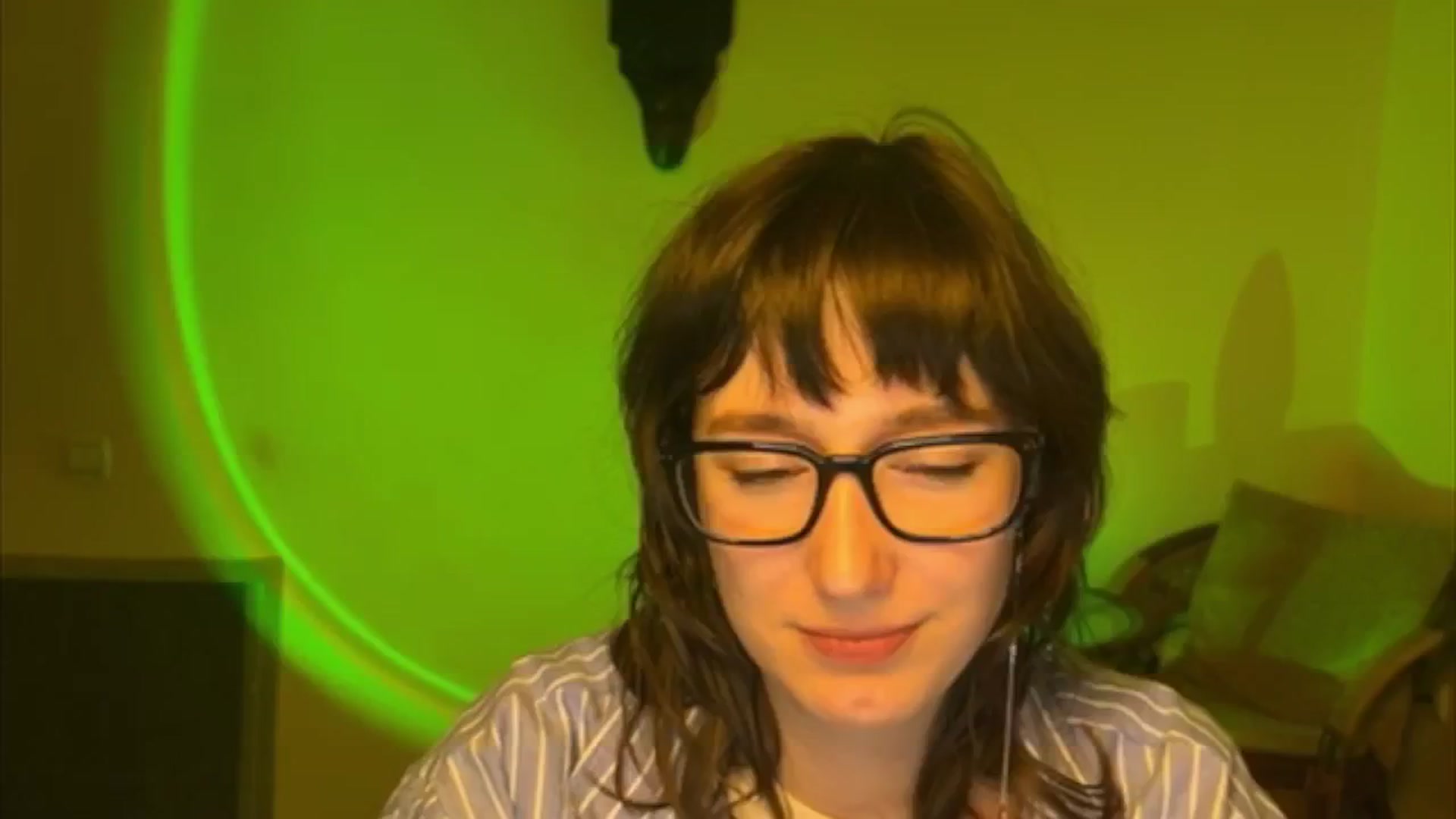 Gallery image thumbnail from LoooneyTunes's myfreecams stream on, 04/13/2025, 20:01 image 11 of 20