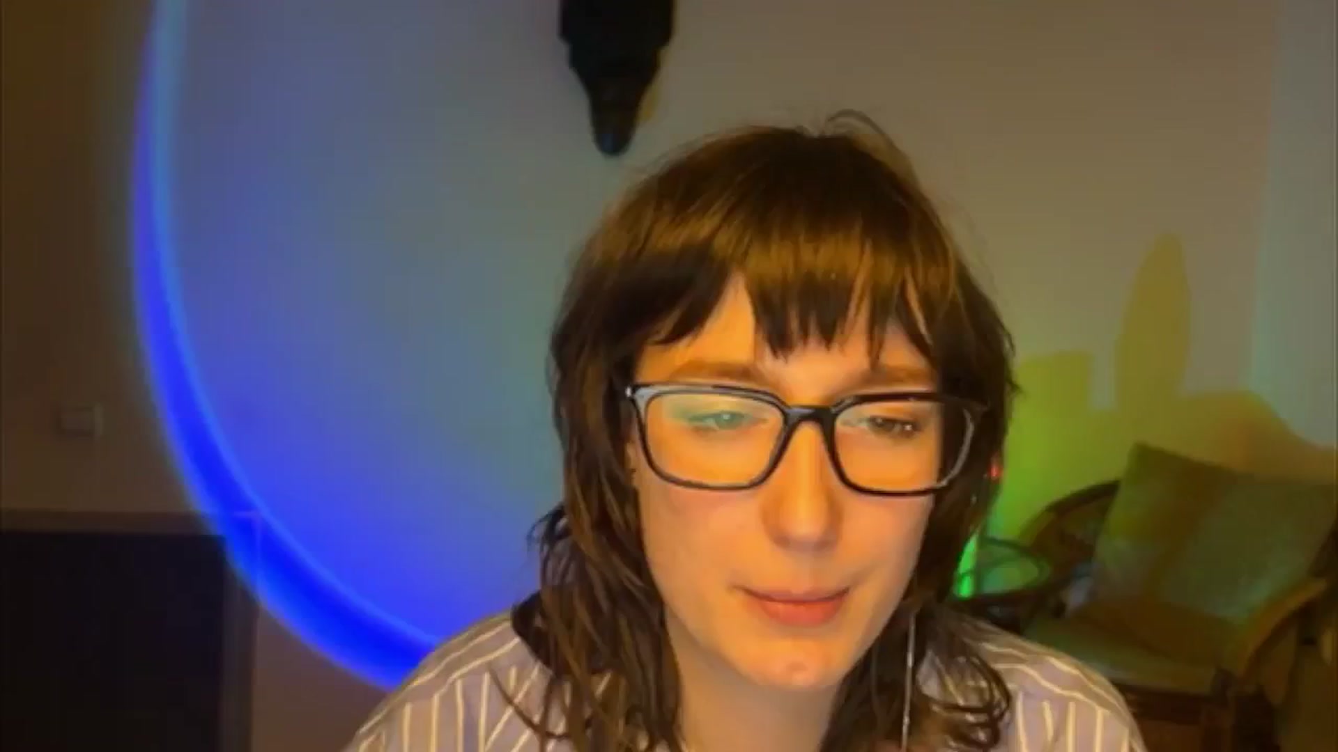 Gallery image thumbnail from LoooneyTunes's myfreecams stream on, 04/13/2025, 20:01 image 9 of 20