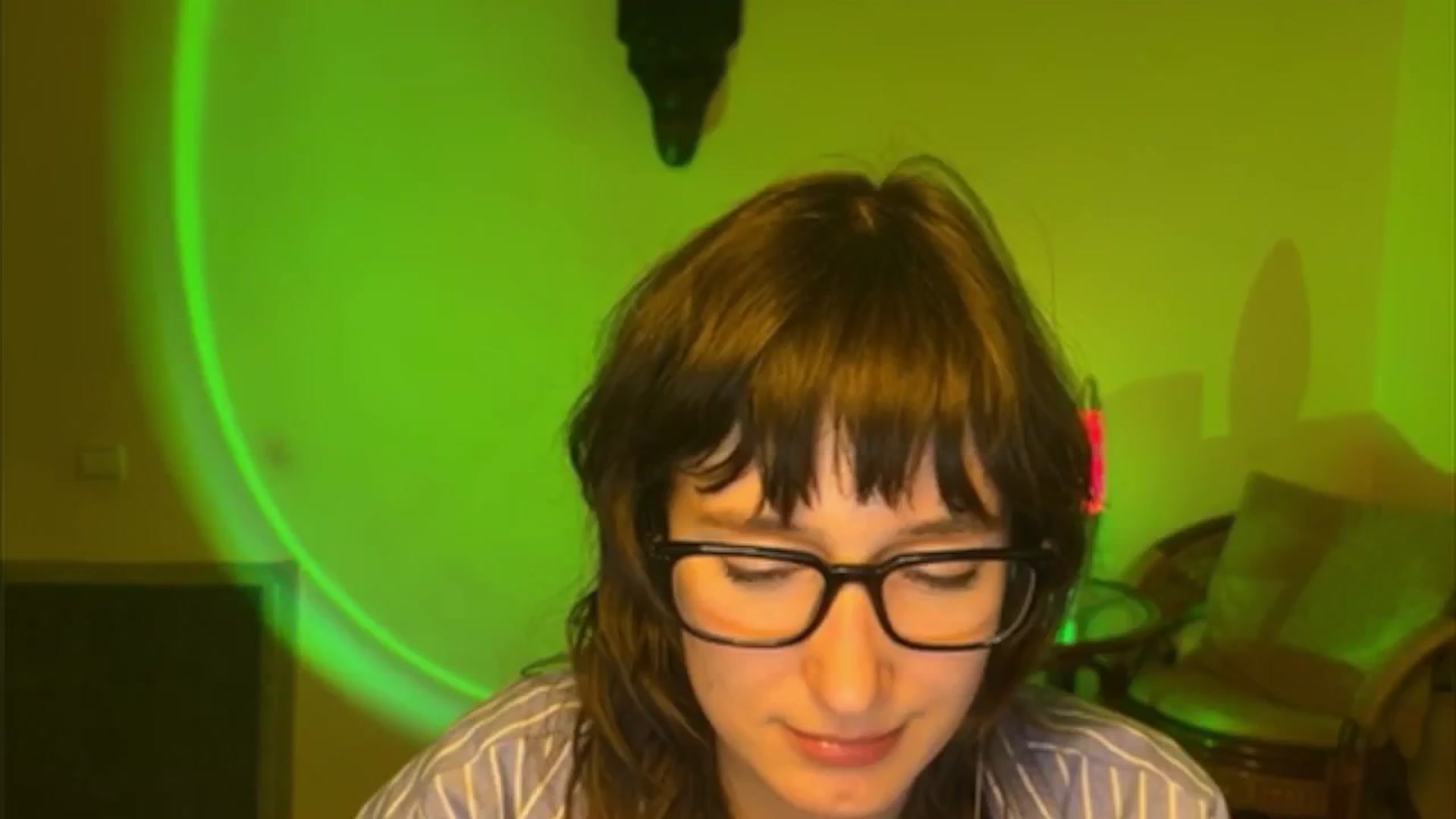 Gallery image thumbnail from LoooneyTunes's myfreecams stream on, 04/13/2025, 20:54 image 18 of 20