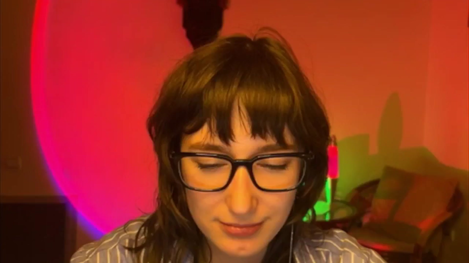 Gallery image thumbnail from LoooneyTunes's myfreecams stream on, 04/13/2025, 20:54 image 5 of 20
