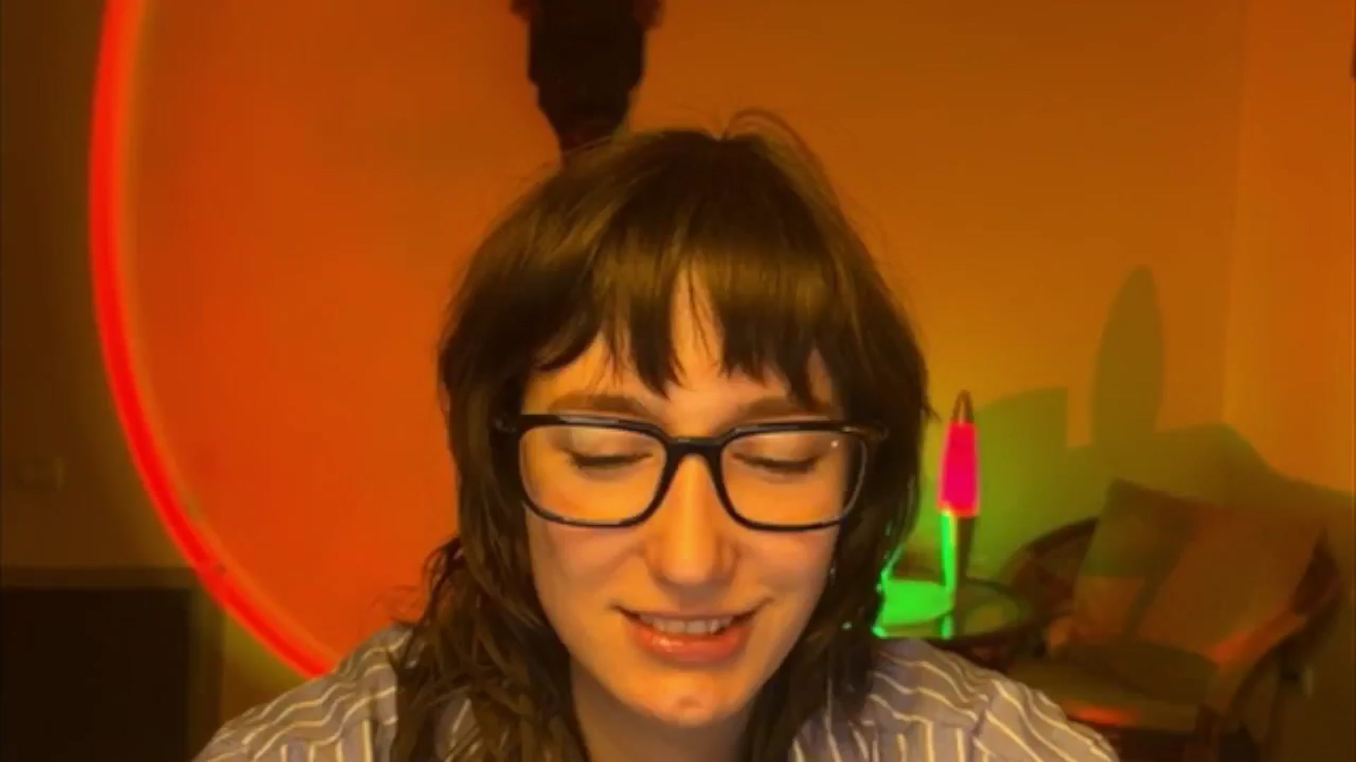 Gallery image thumbnail from LoooneyTunes's myfreecams stream on, 04/13/2025, 20:54 image 2 of 20