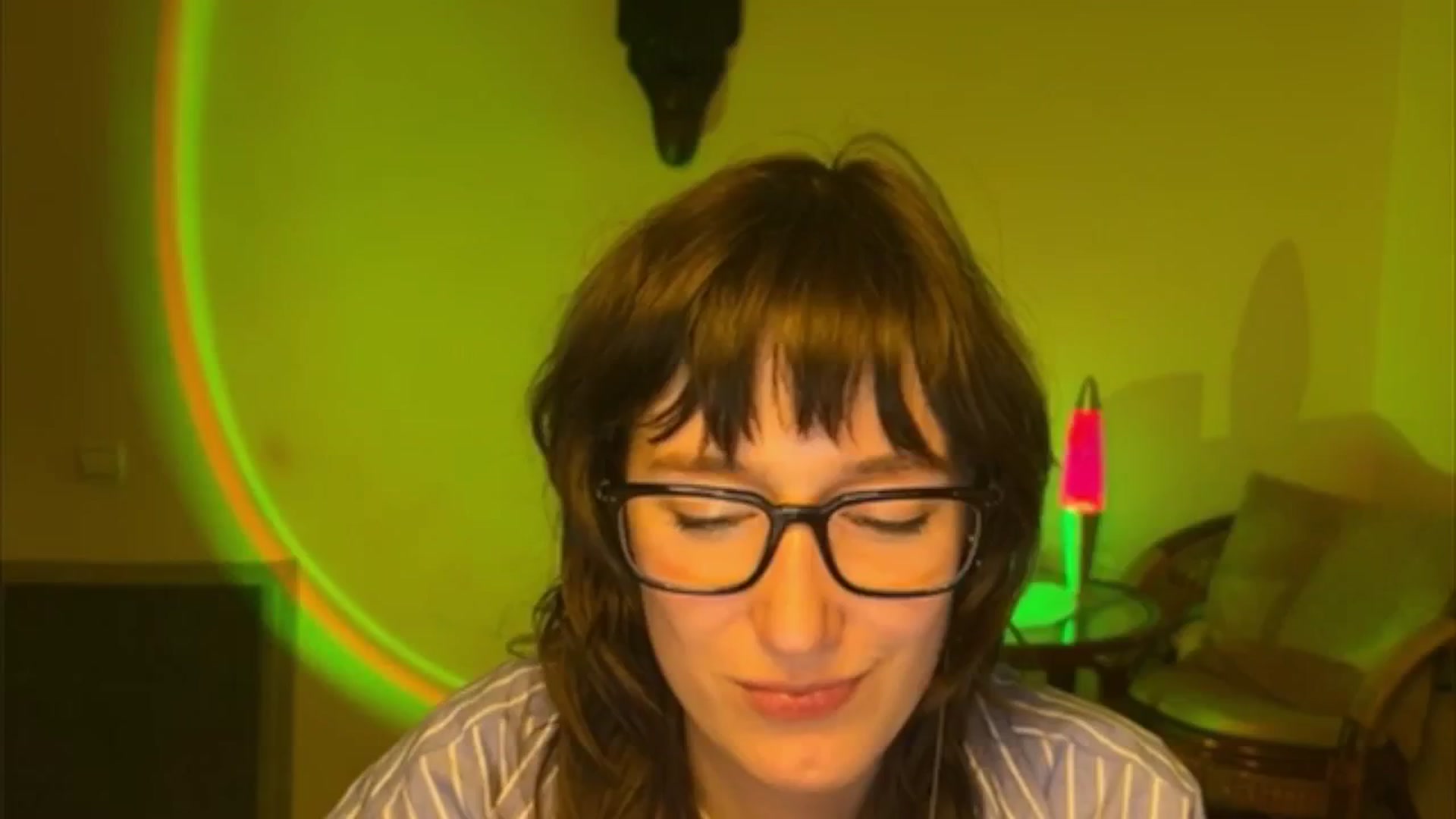 Gallery image thumbnail from LoooneyTunes's myfreecams stream on, 04/13/2025, 20:54 image 14 of 20