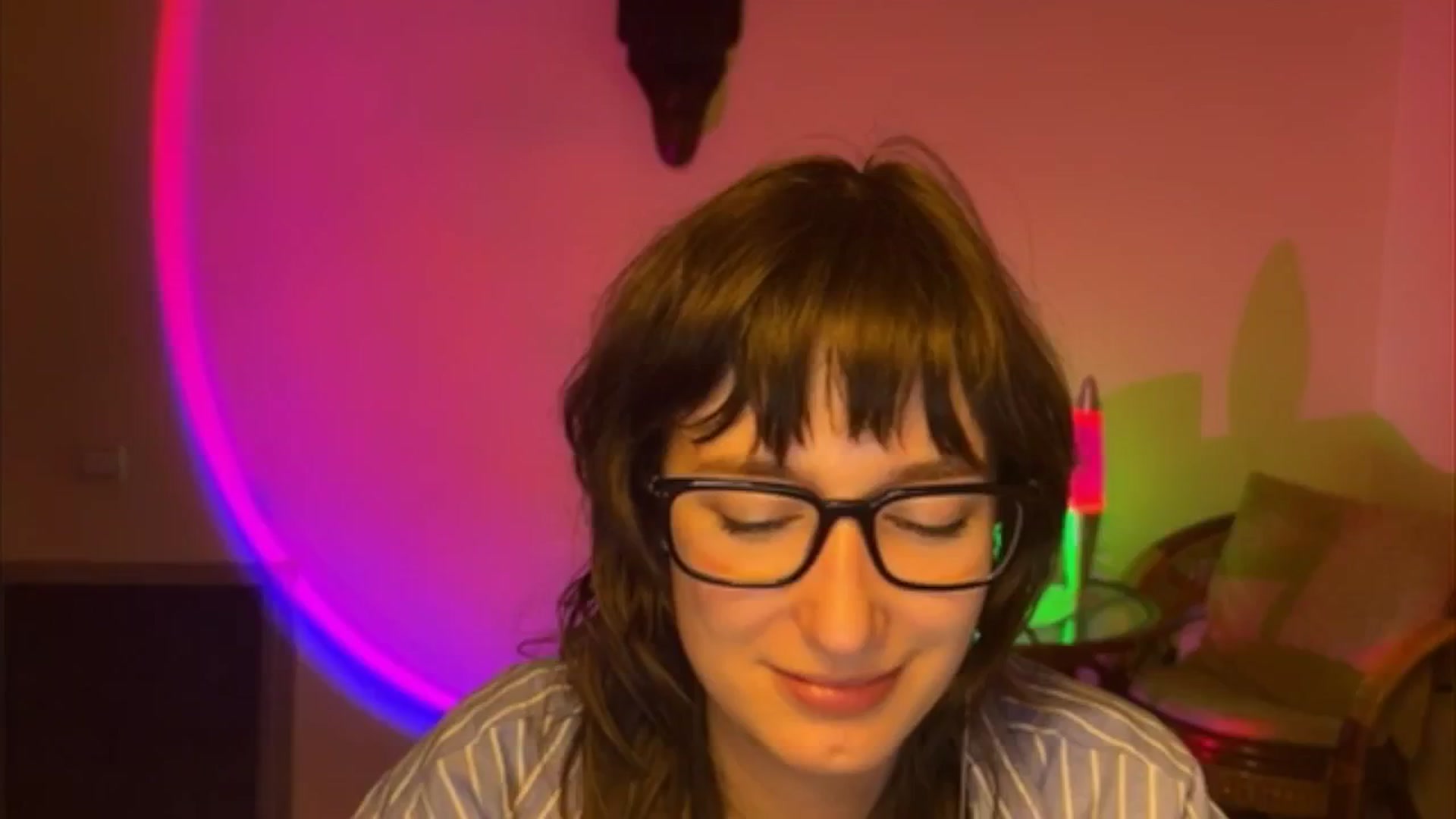 Gallery image thumbnail from LoooneyTunes's myfreecams stream on, 04/13/2025, 20:54 image 16 of 20