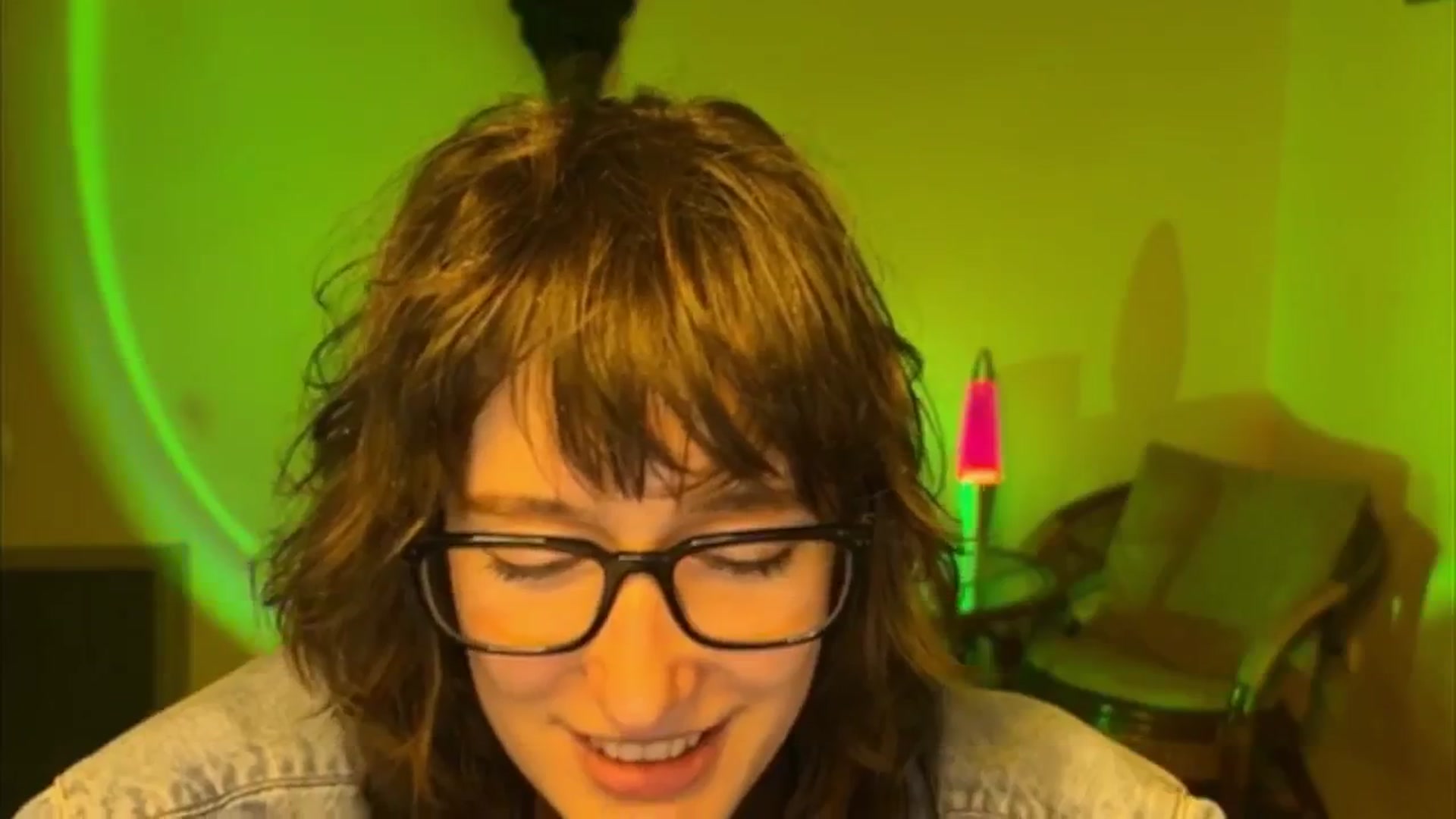 Gallery image thumbnail from LoooneyTunes's myfreecams stream on, 04/14/2025, 20:34 image 9 of 20