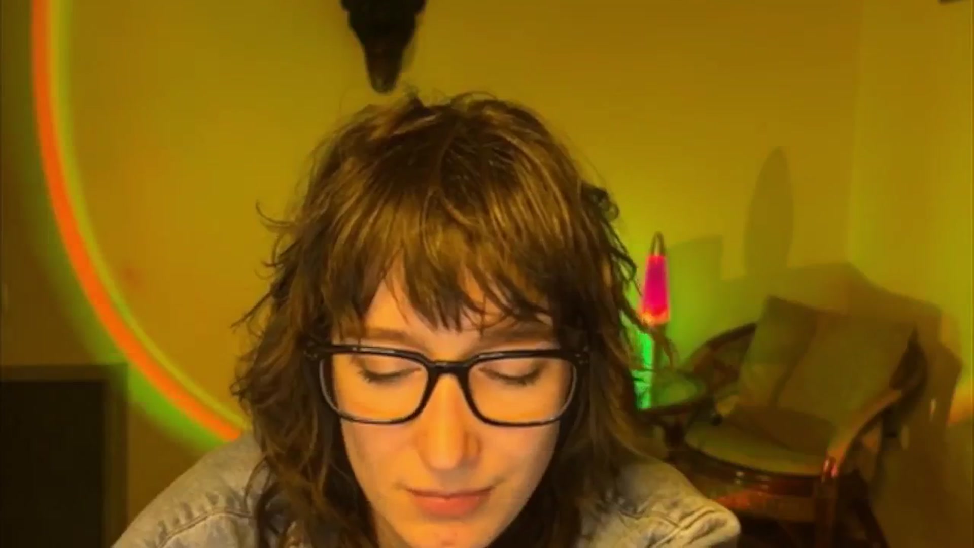 Gallery image thumbnail from LoooneyTunes's myfreecams stream on, 04/14/2025, 20:34 image 15 of 20