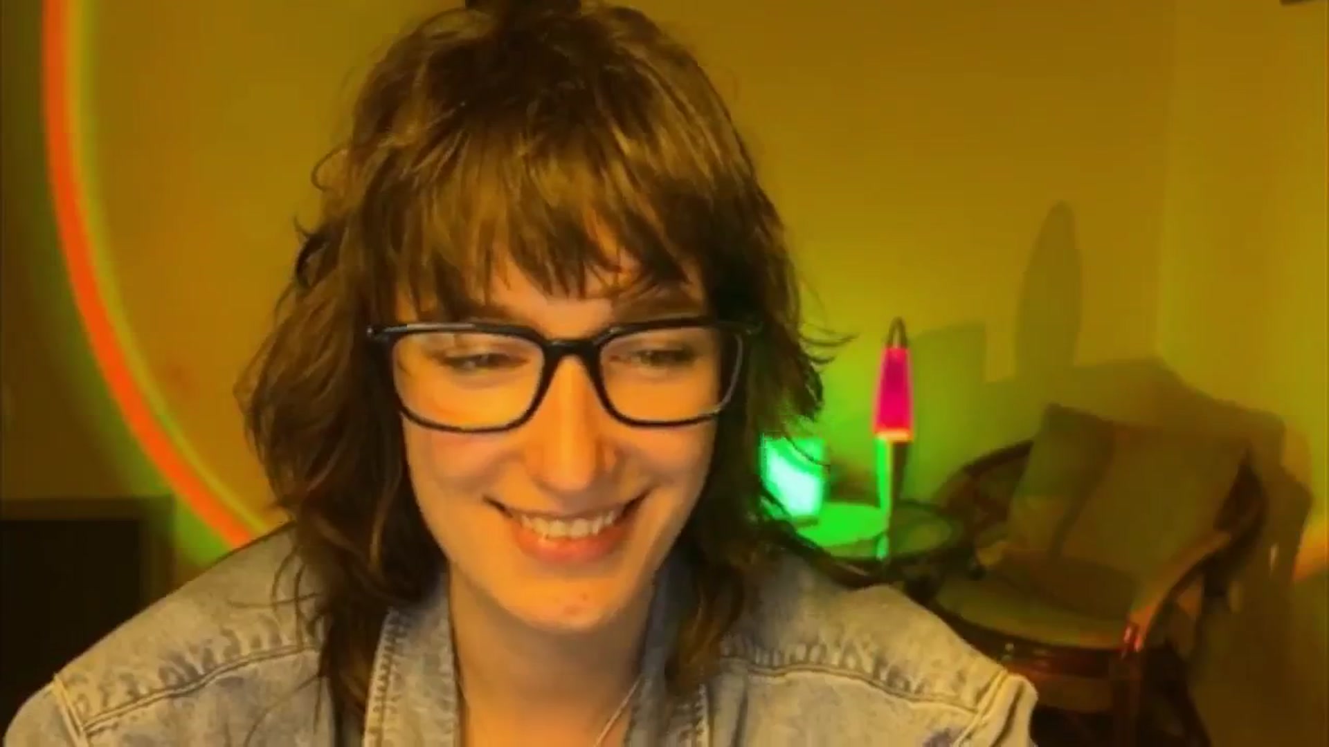 Gallery image thumbnail from LoooneyTunes's myfreecams stream on, 04/14/2025, 20:34 image 4 of 20