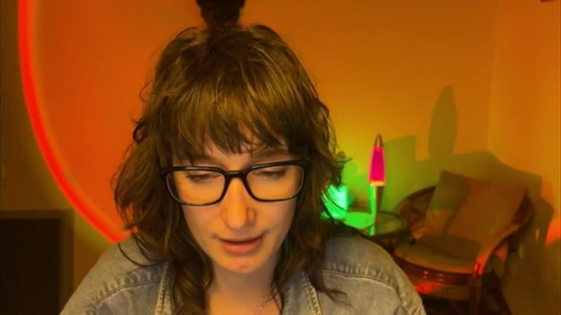 Gallery image thumbnail from LoooneyTunes's myfreecams stream on, 04/14/2025, 20:34 image 6 of 20