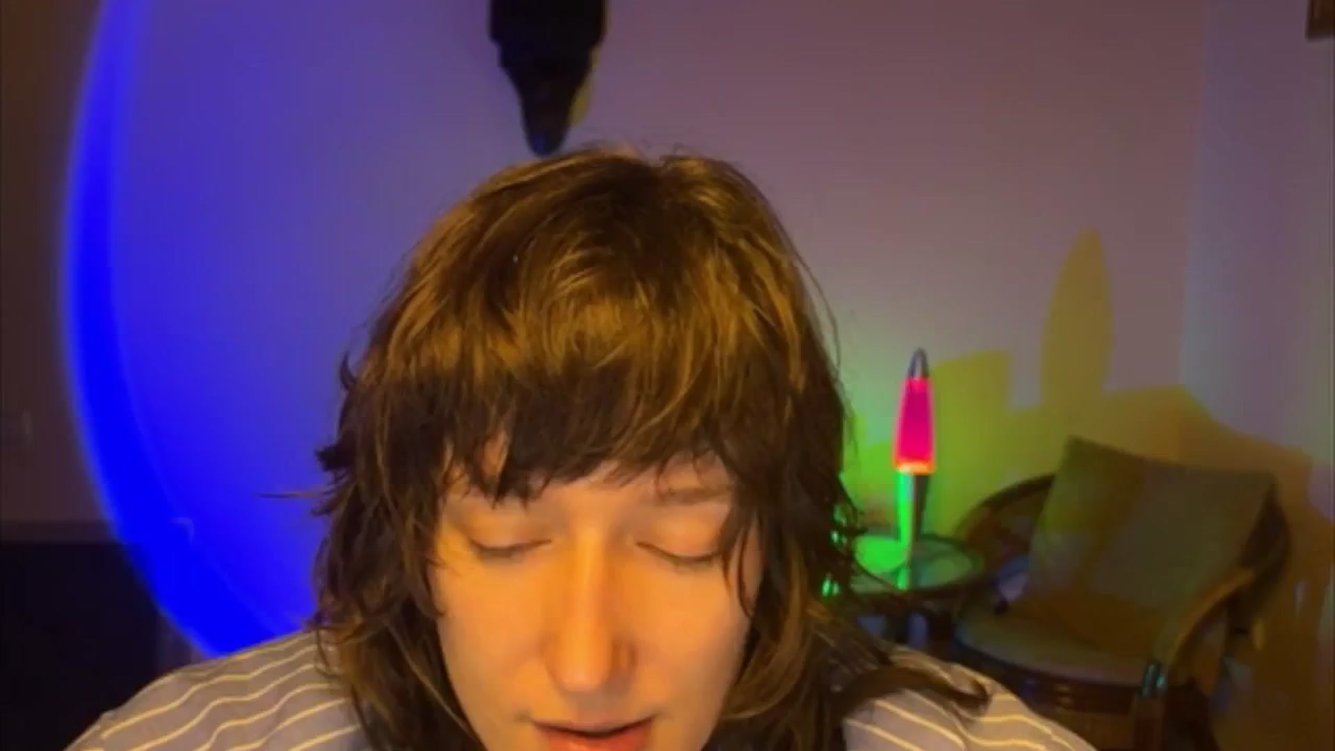 Gallery image thumbnail from LoooneyTunes's myfreecams stream on, 04/15/2025, 19:00 image 14 of 20