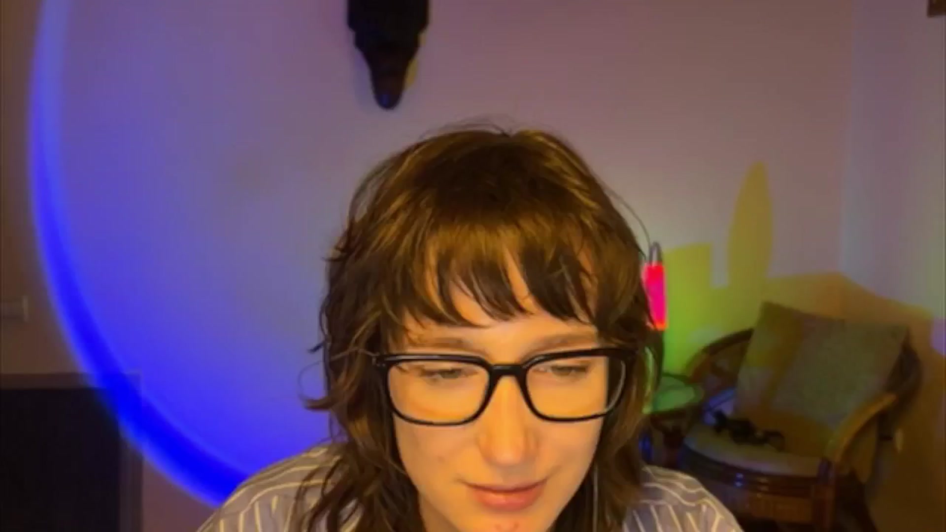 Gallery image thumbnail from LoooneyTunes's myfreecams stream on, 04/17/2025, 21:45 image 9 of 20