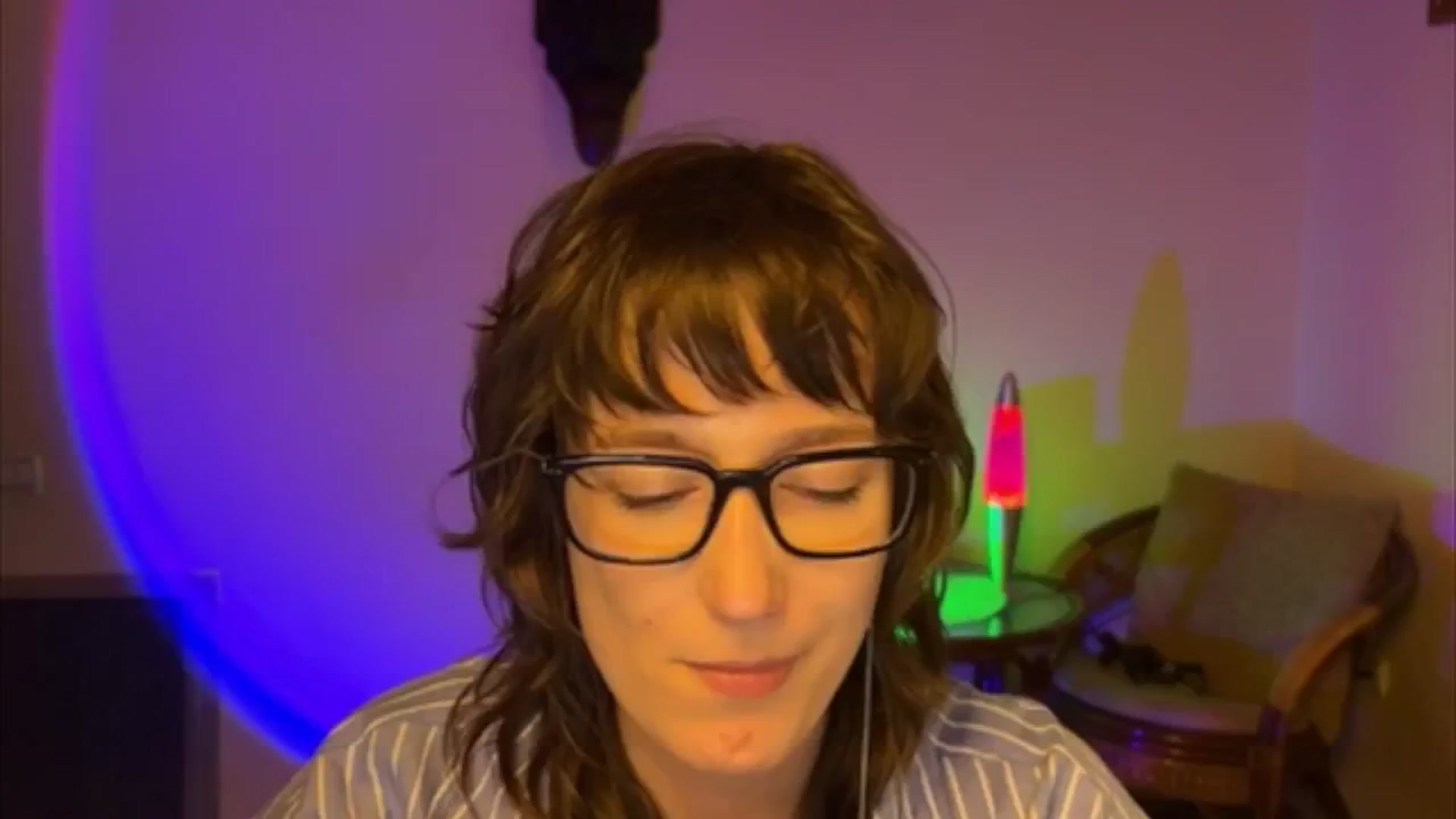 Gallery image thumbnail from LoooneyTunes's myfreecams stream on, 04/17/2025, 21:45 image 6 of 20