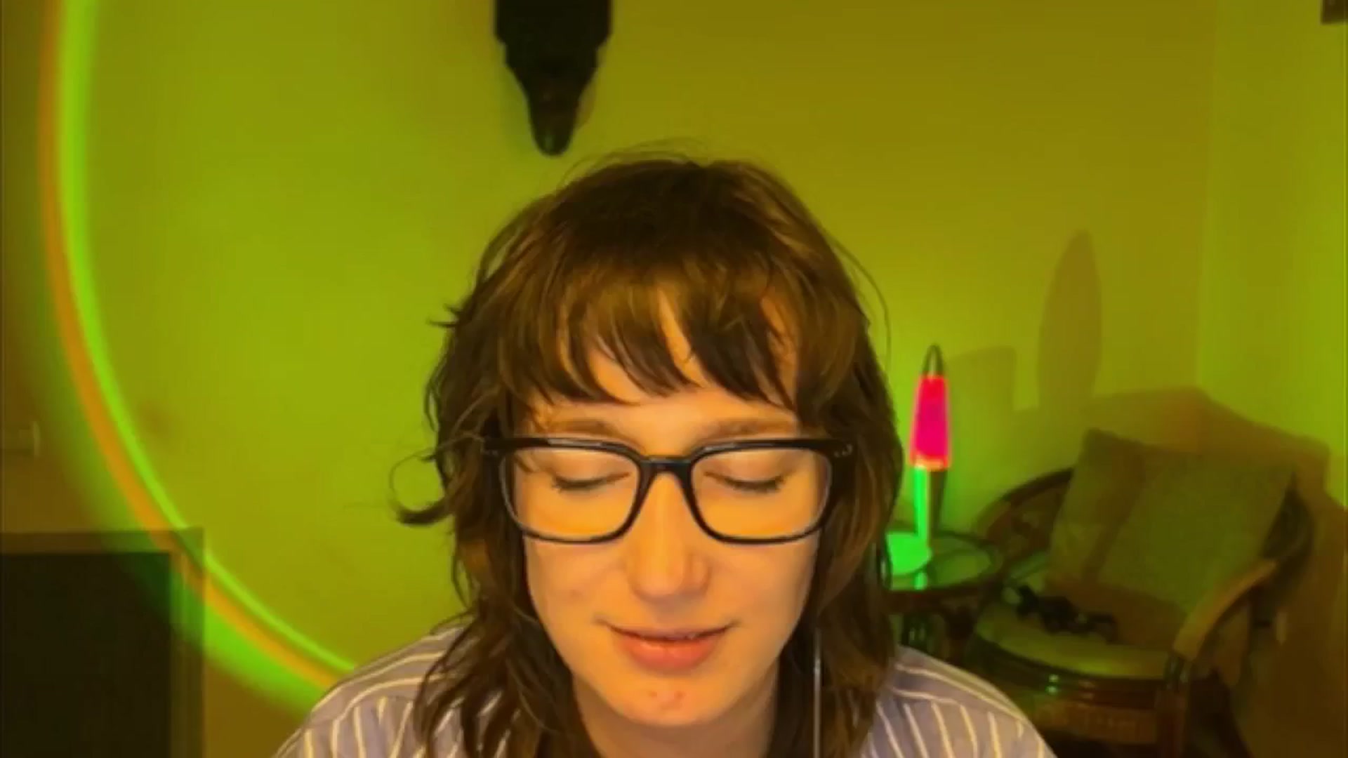 Gallery image thumbnail from LoooneyTunes's myfreecams stream on, 04/17/2025, 21:45 image 8 of 20