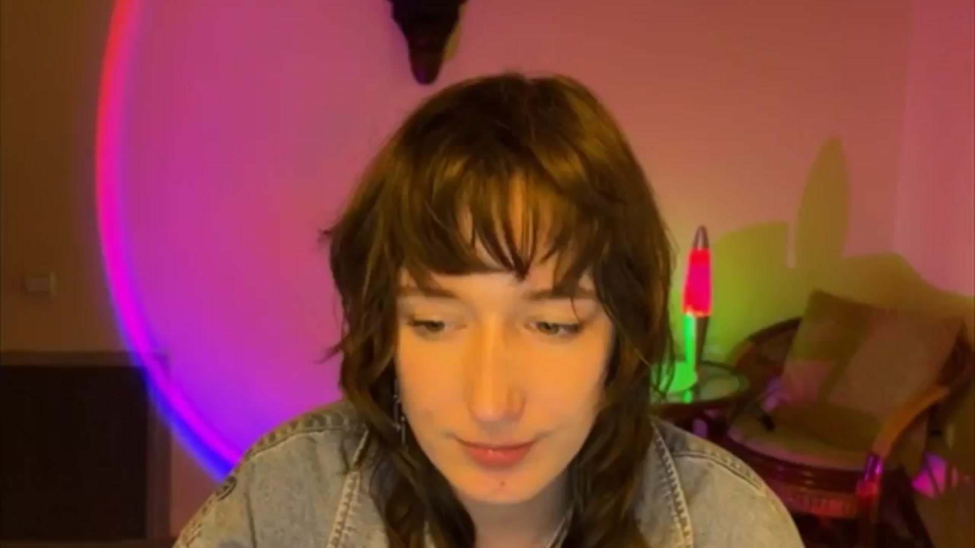 Gallery image thumbnail from LoooneyTunes's myfreecams stream on, 04/18/2025, 20:10 image 4 of 20