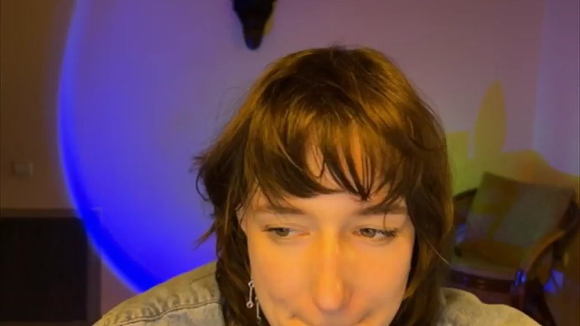 Gallery image thumbnail from LoooneyTunes's myfreecams stream on, 04/18/2025, 20:10 image 9 of 20