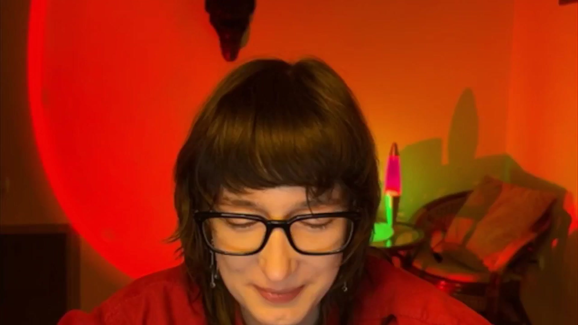 Gallery image thumbnail from LoooneyTunes's myfreecams stream on, 04/19/2025, 21:25 image 10 of 20