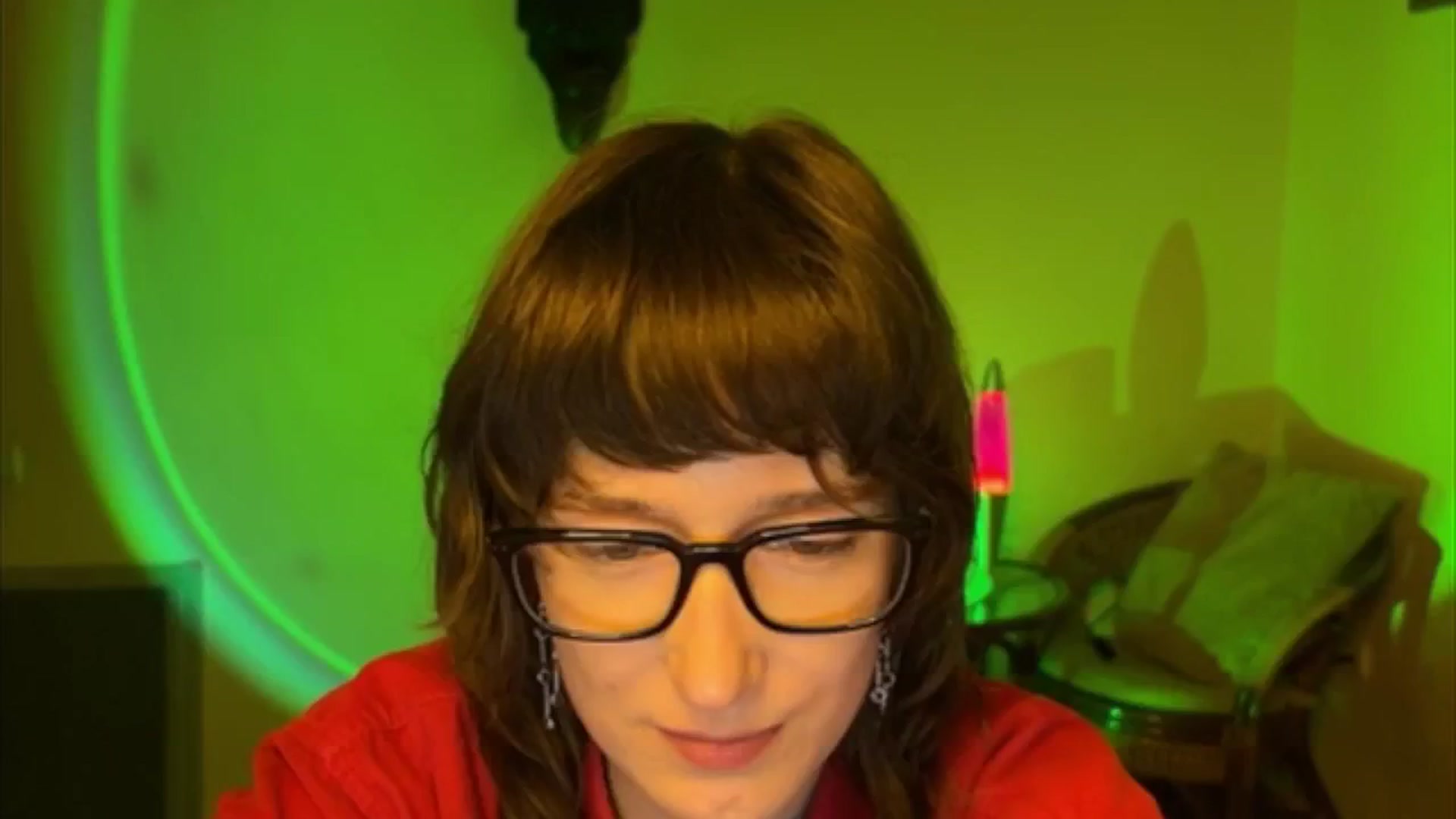 Gallery image thumbnail from LoooneyTunes's myfreecams stream on, 04/19/2025, 21:25 image 16 of 20