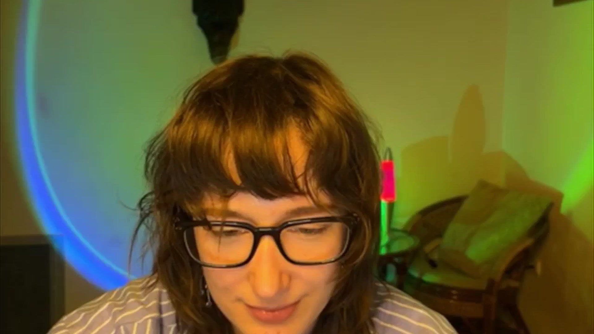 Gallery image thumbnail from LoooneyTunes's myfreecams stream on, 04/20/2025, 16:53 image 15 of 20