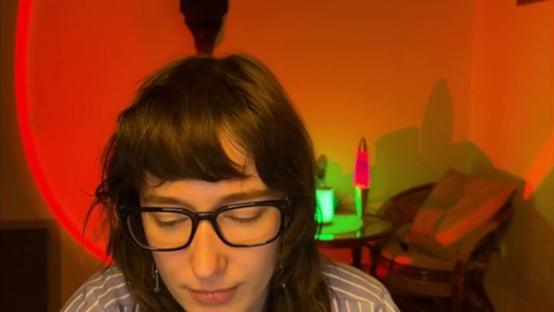 Gallery image thumbnail from LoooneyTunes's myfreecams stream on, 04/20/2025, 16:53 image 3 of 20
