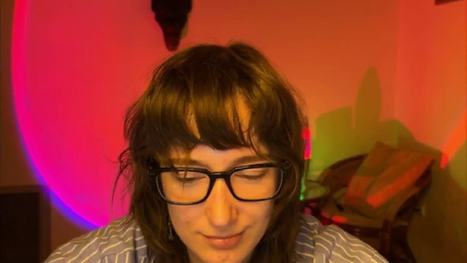 Gallery image thumbnail from LoooneyTunes's myfreecams stream on, 04/20/2025, 16:53 image 18 of 20