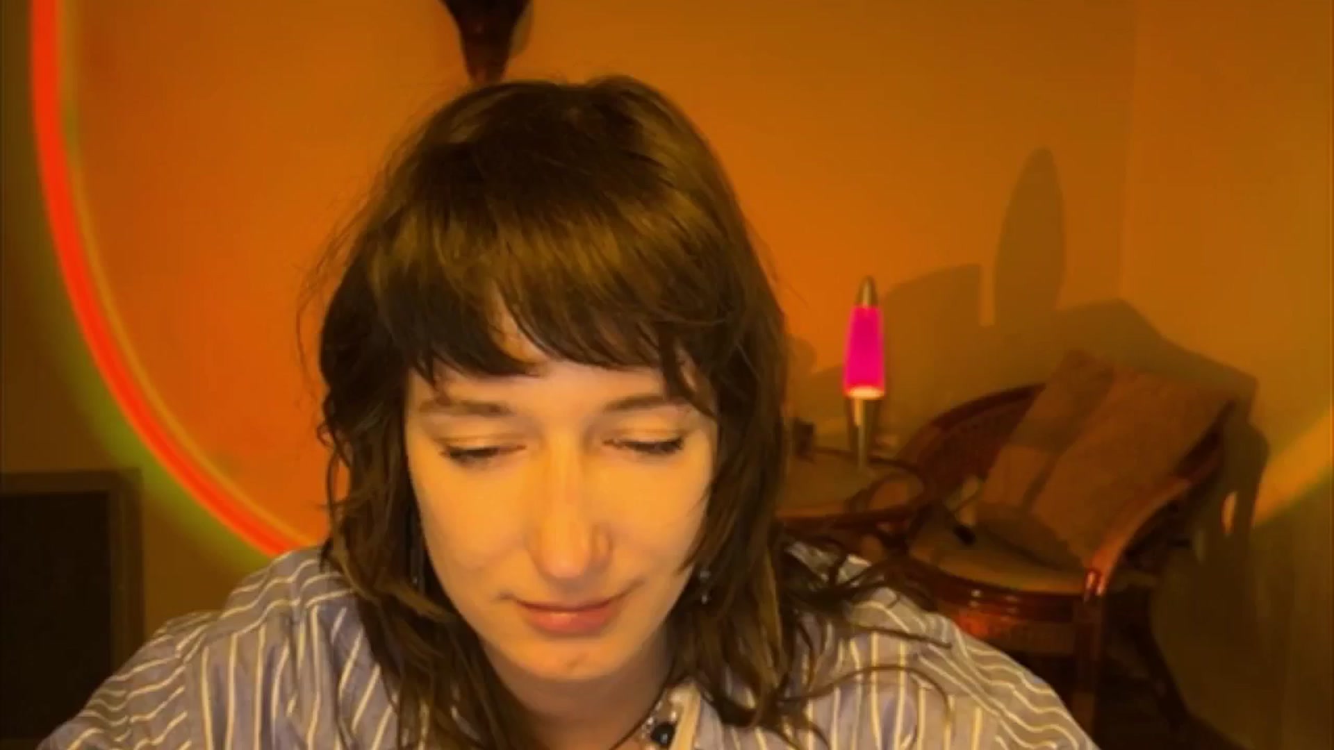 Gallery image thumbnail from LoooneyTunes's myfreecams stream on, 04/20/2025, 20:36 image 5 of 20