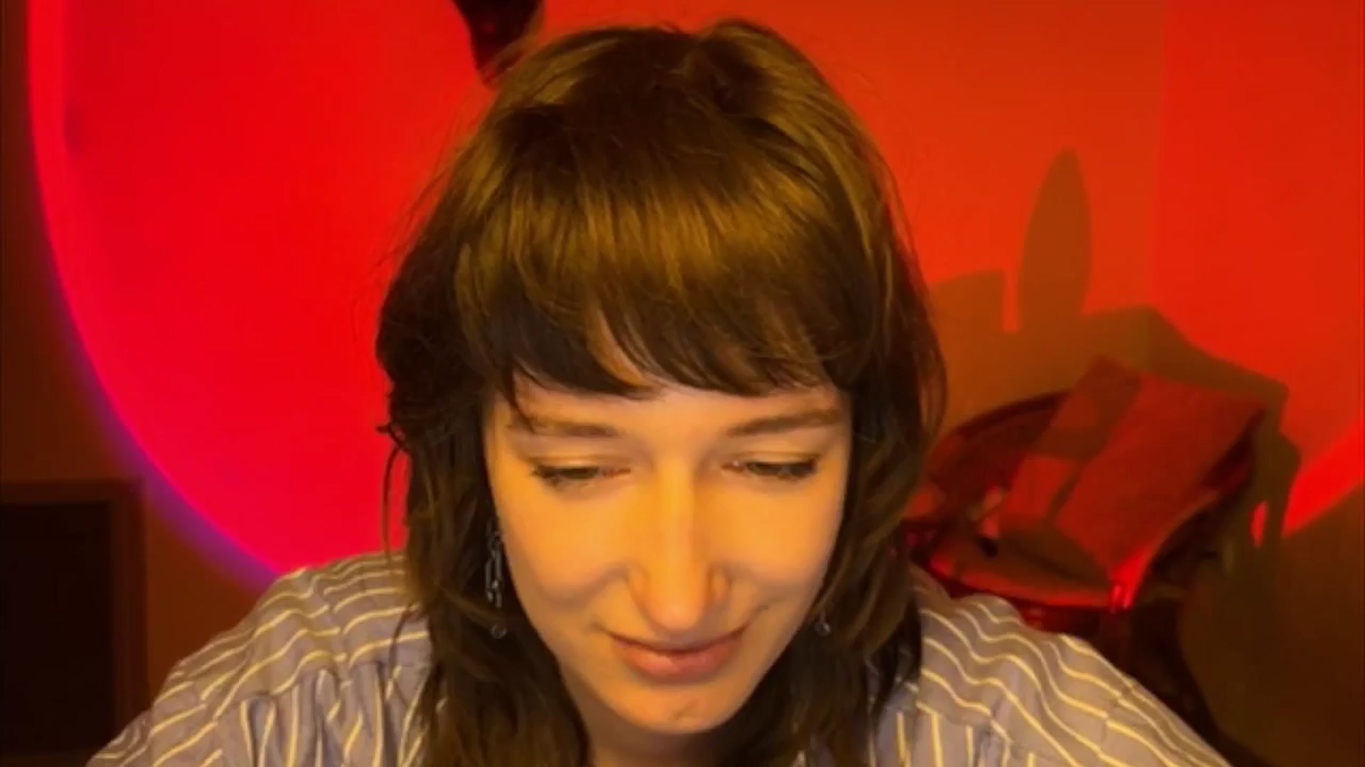Gallery image thumbnail from LoooneyTunes's myfreecams stream on, 04/20/2025, 21:38 image 3 of 20