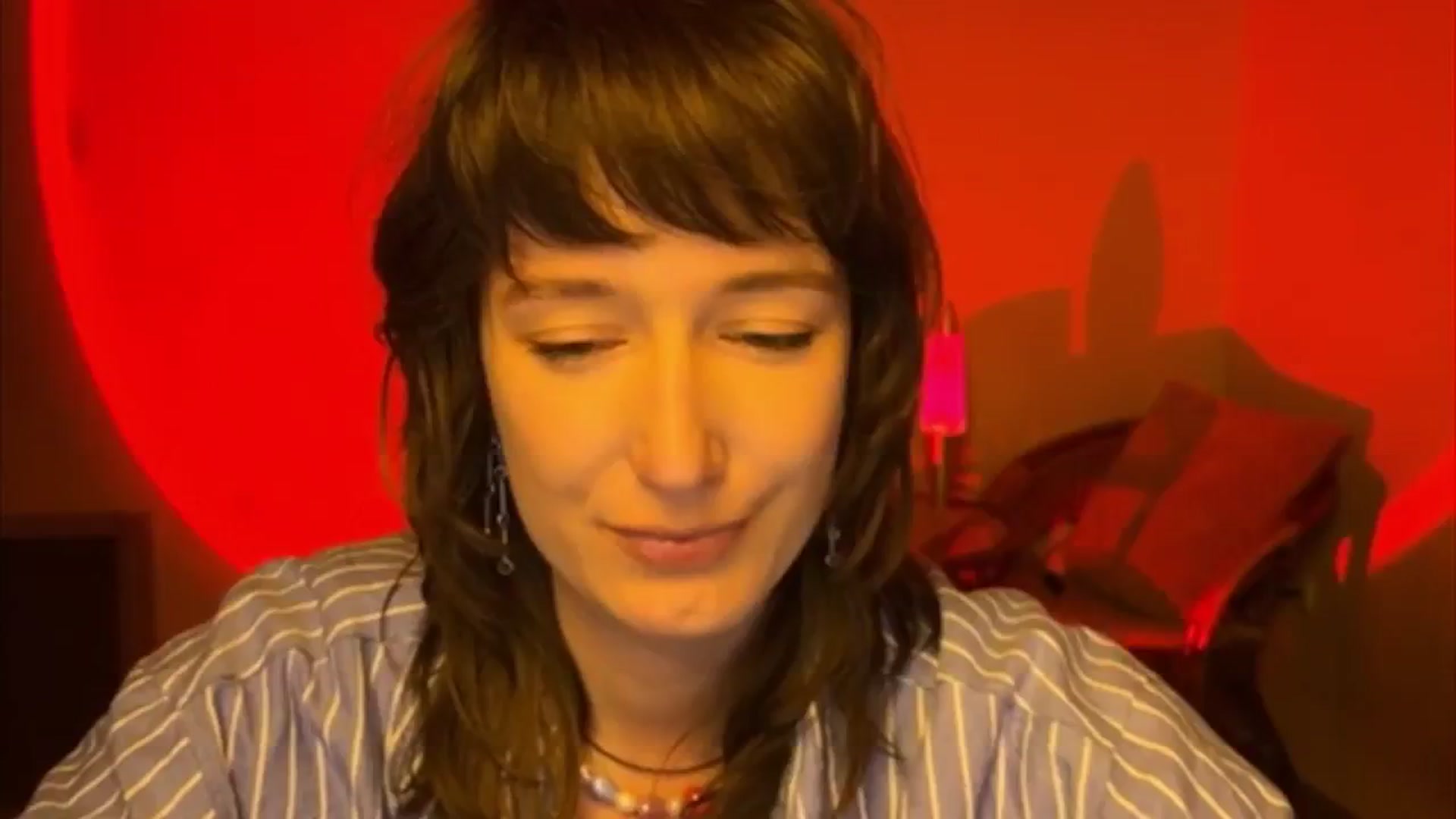 Gallery image thumbnail from LoooneyTunes's myfreecams stream on, 04/20/2025, 21:38 image 4 of 20