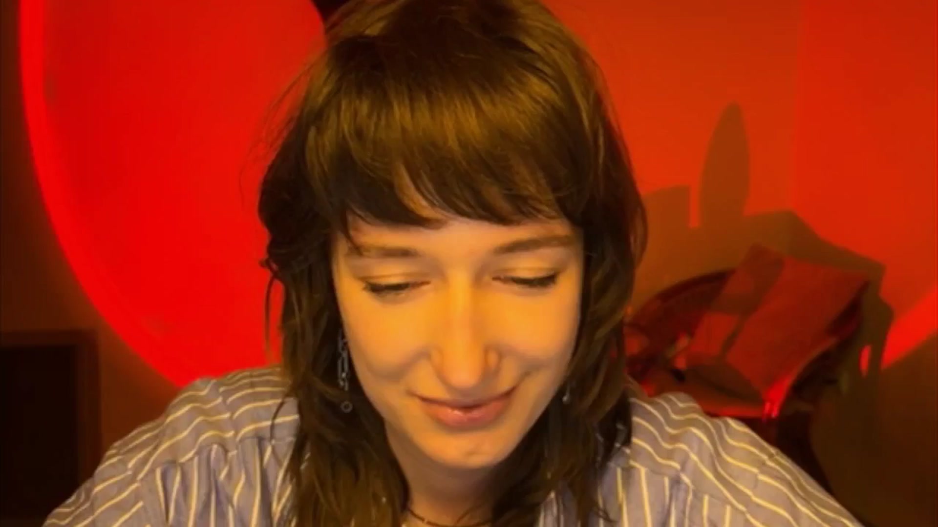 Gallery image thumbnail from LoooneyTunes's myfreecams stream on, 04/20/2025, 21:38 image 5 of 20