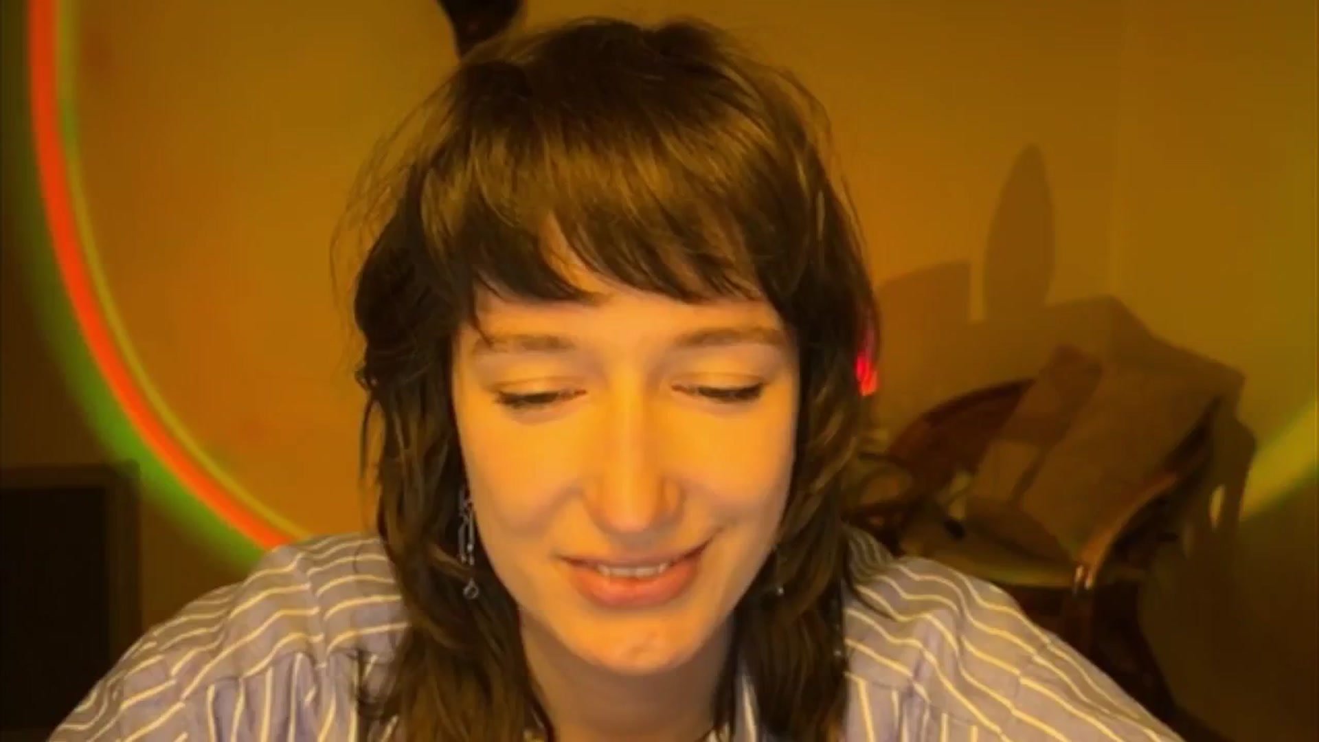 Gallery image thumbnail from LoooneyTunes's myfreecams stream on, 04/20/2025, 21:38 image 14 of 20