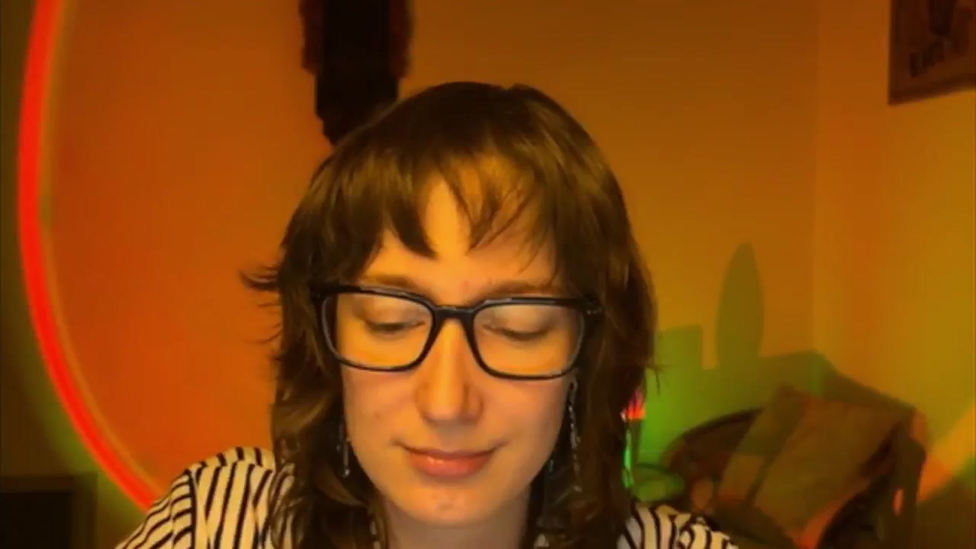 Gallery image thumbnail from LoooneyTunes's myfreecams stream on, 04/21/2025, 21:37 image 1 of 20