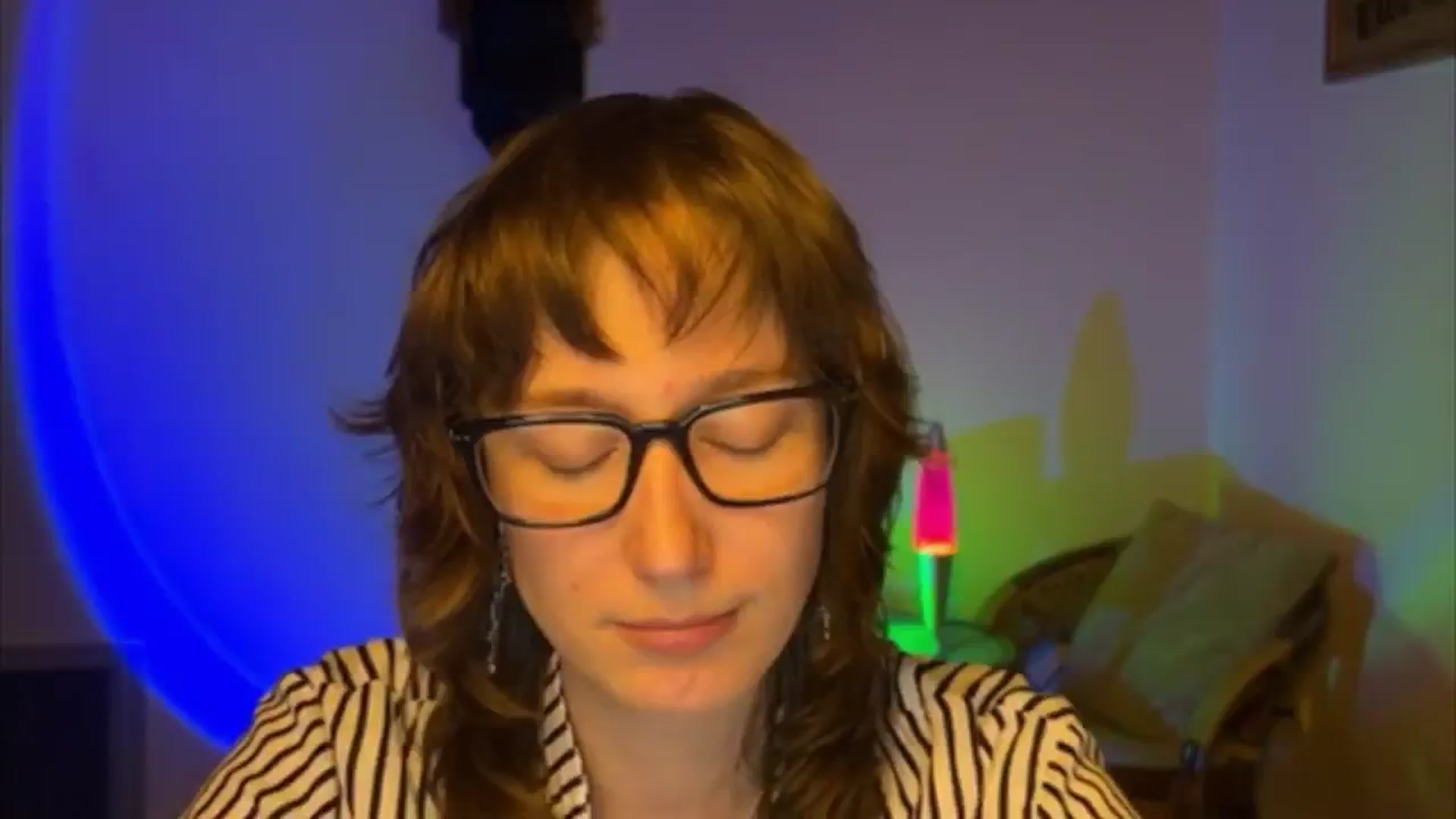 Gallery image thumbnail from LoooneyTunes's myfreecams stream on, 04/21/2025, 21:37 image 12 of 20