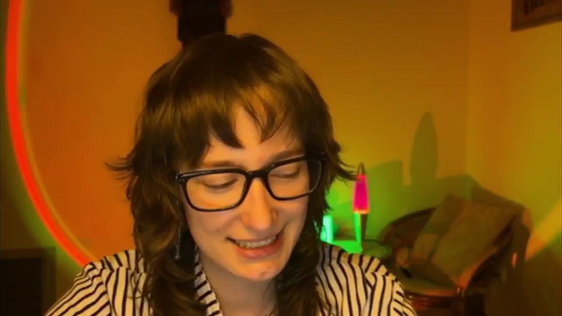 Gallery image thumbnail from LoooneyTunes's myfreecams stream on, 04/21/2025, 21:37 image 6 of 20