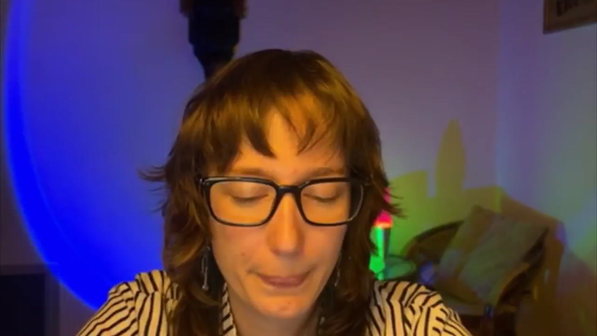 Gallery image thumbnail from LoooneyTunes's myfreecams stream on, 04/21/2025, 21:37 image 17 of 20