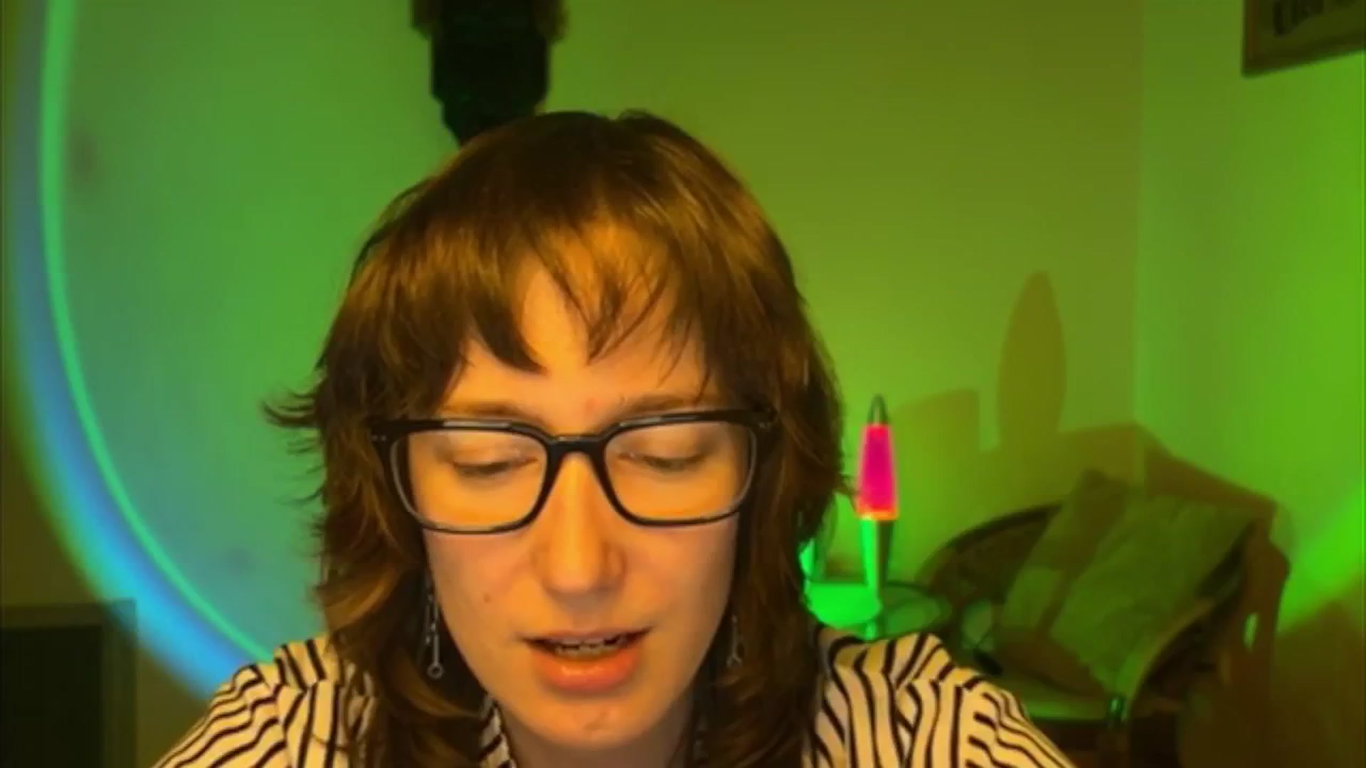 Gallery image thumbnail from LoooneyTunes's myfreecams stream on, 04/21/2025, 21:37 image 4 of 20
